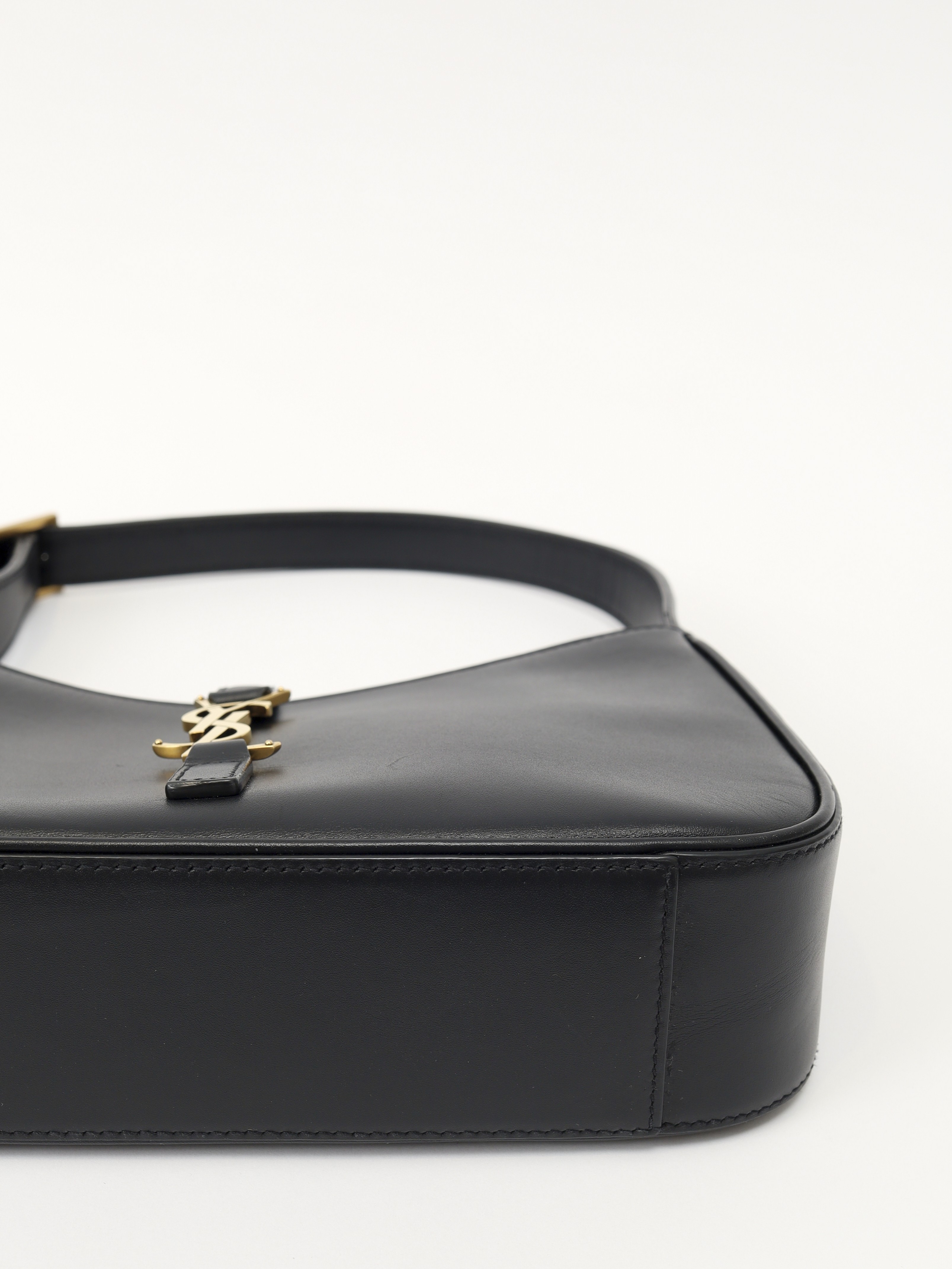 Saint Laurent Le 5 a 7 11