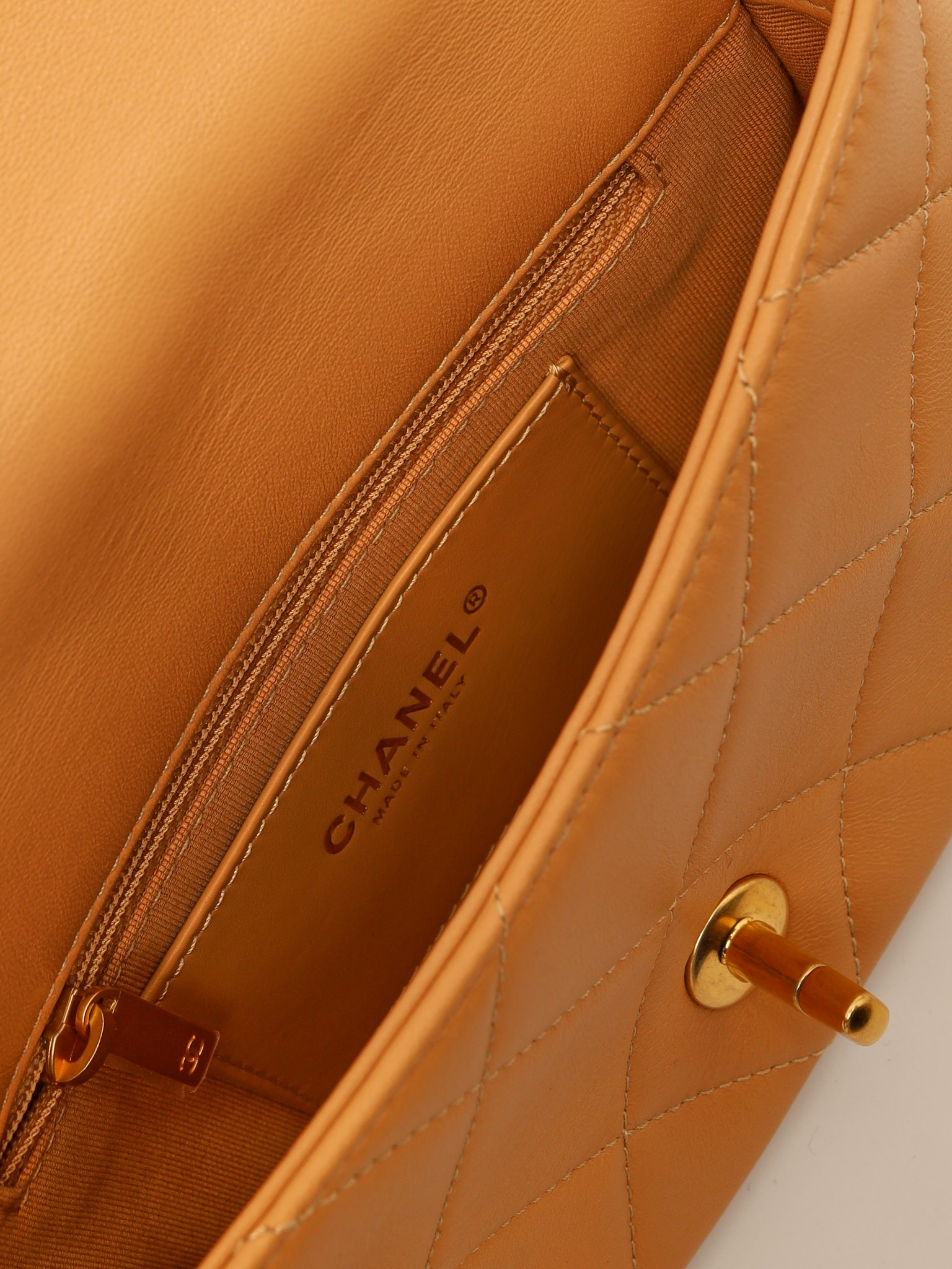 Chanel Timeless Classic 9