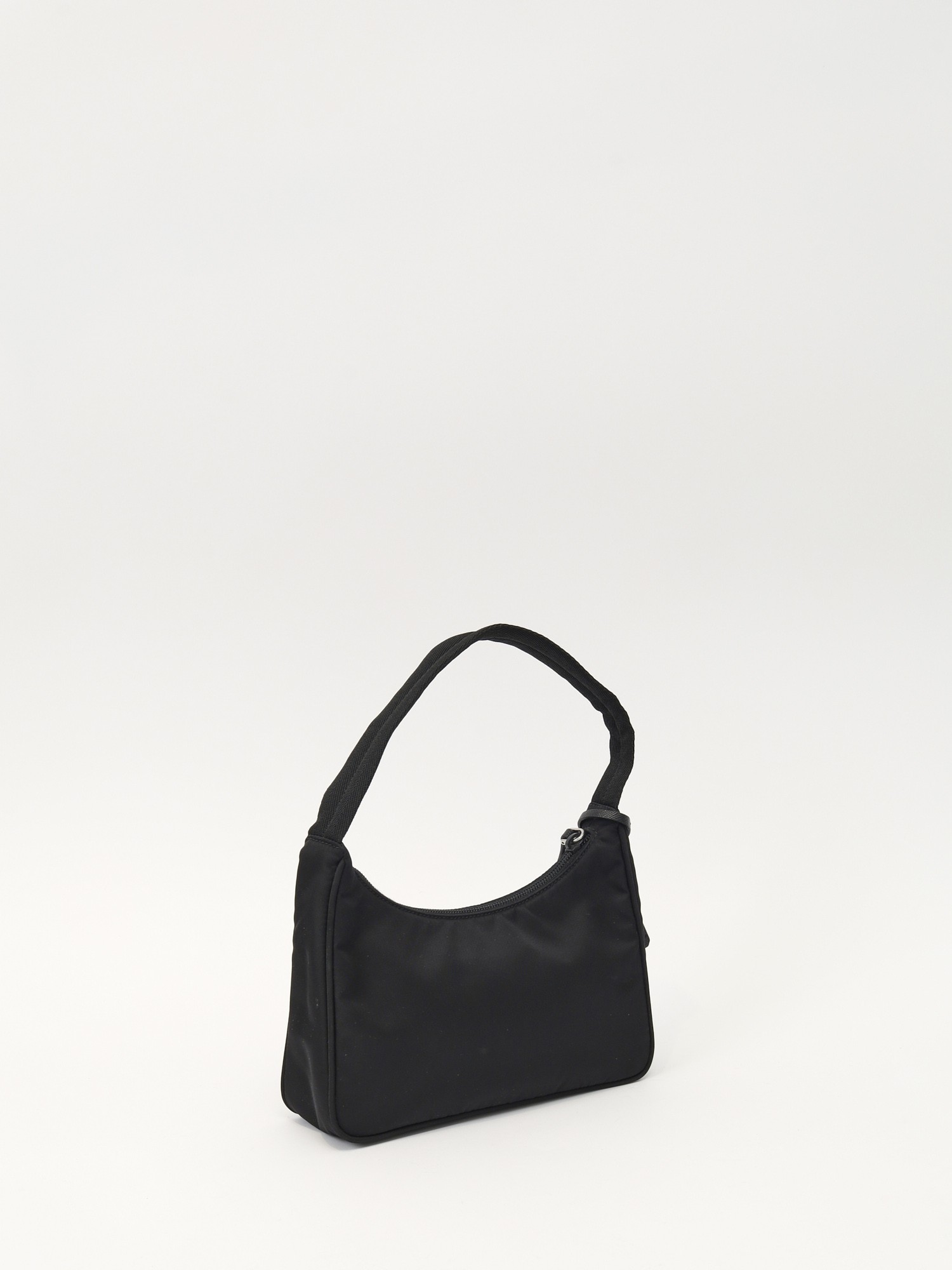 Prada Re-Edition 2000 3