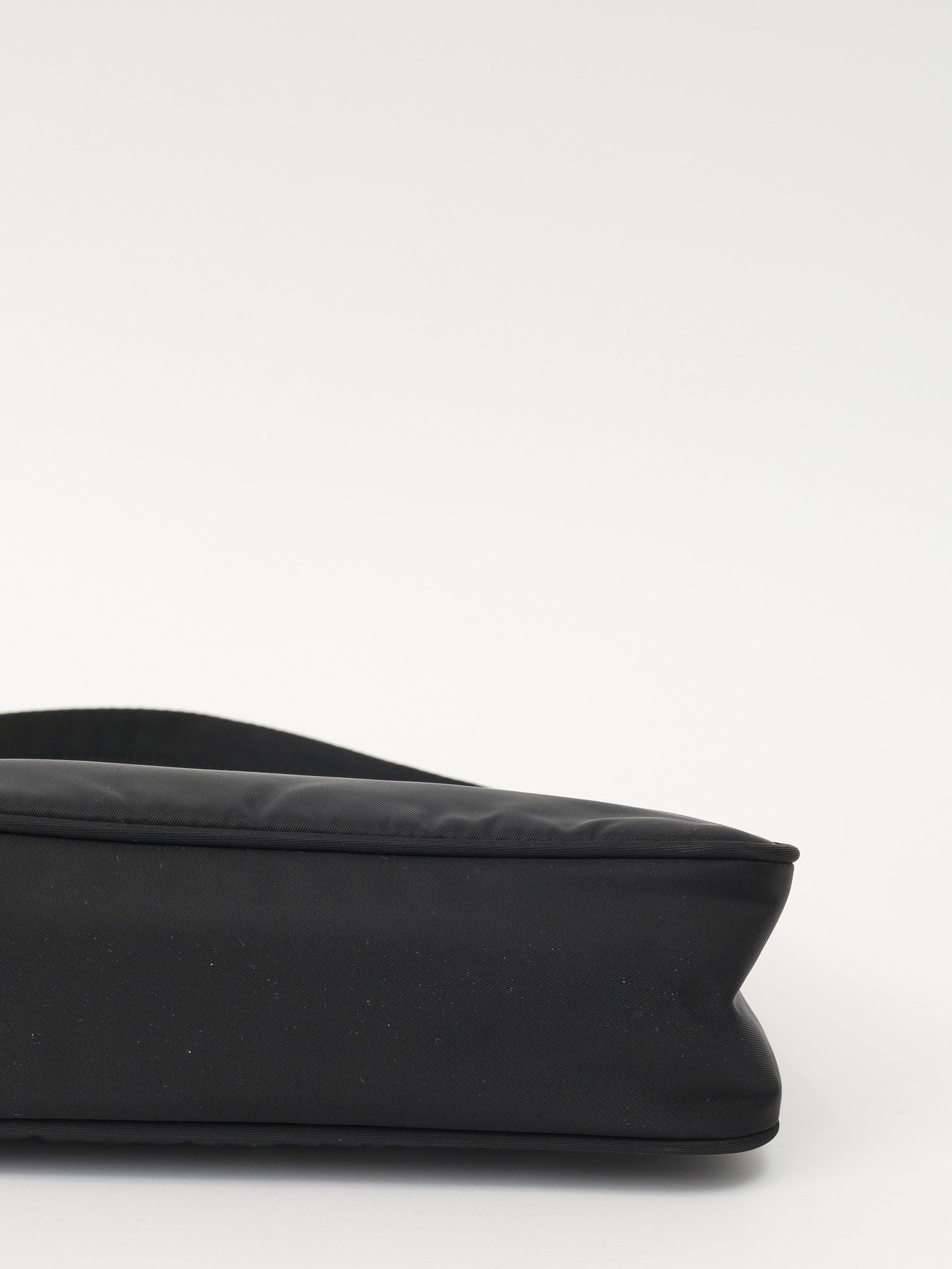 Prada Re-Edition 2000 9