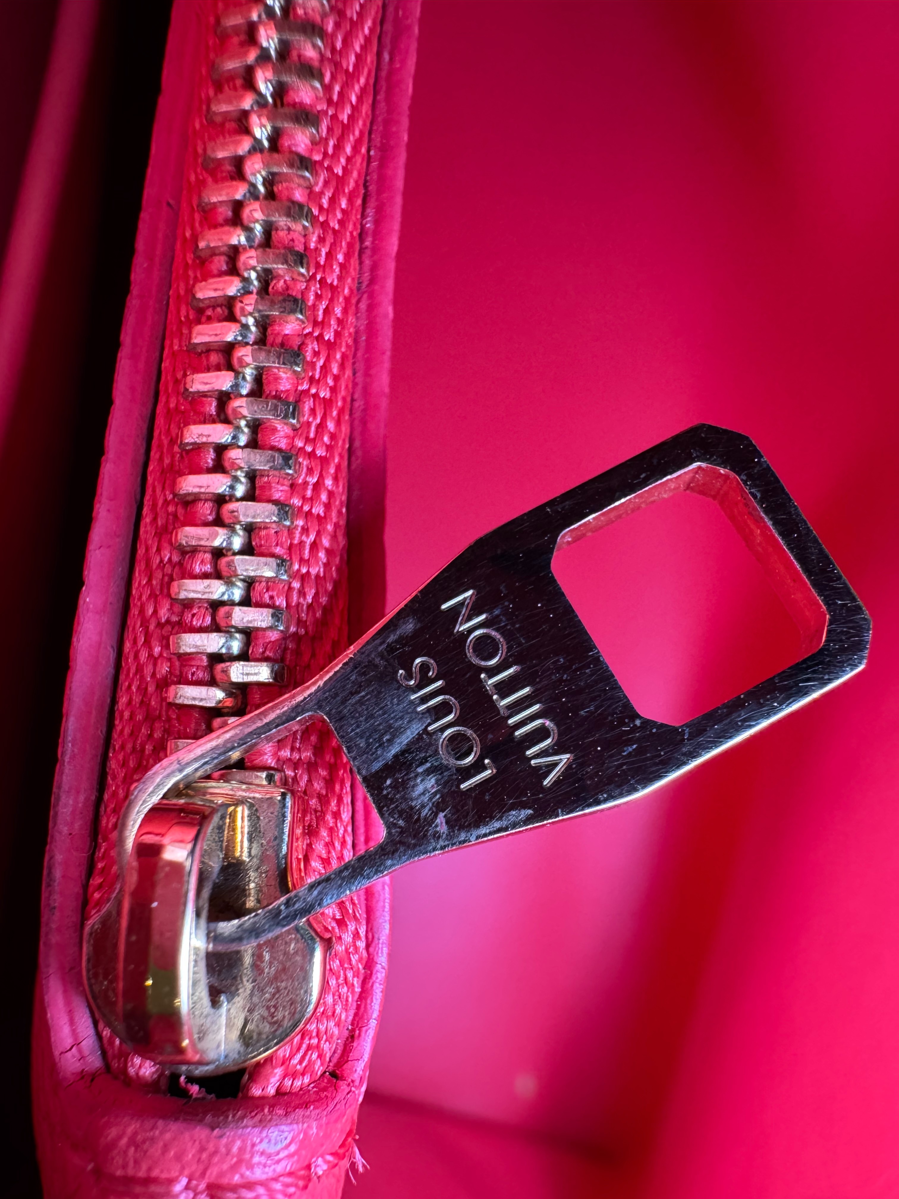 Louis Vuitton Capucines 8