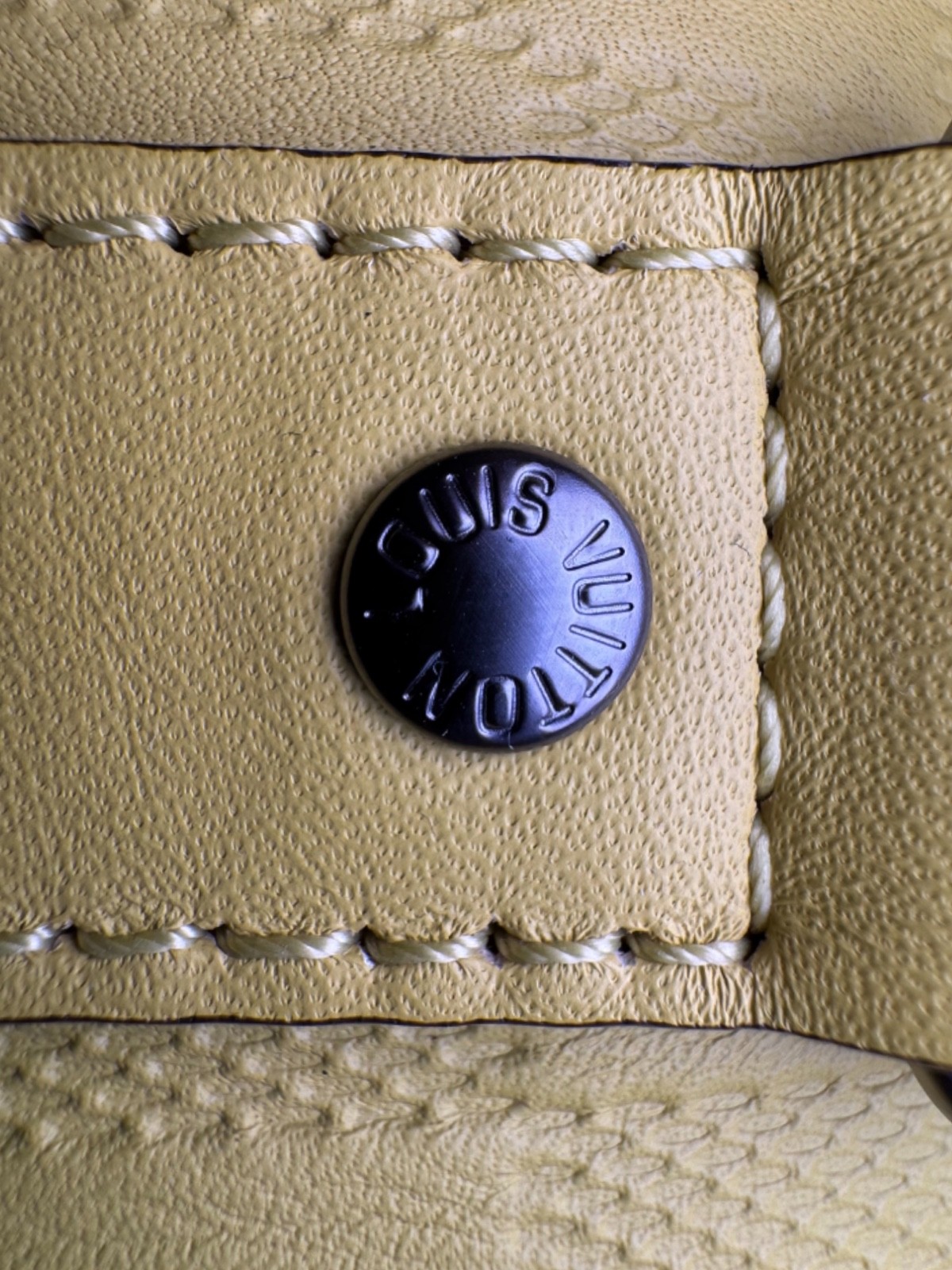 Louis Vuitton Keepall 6