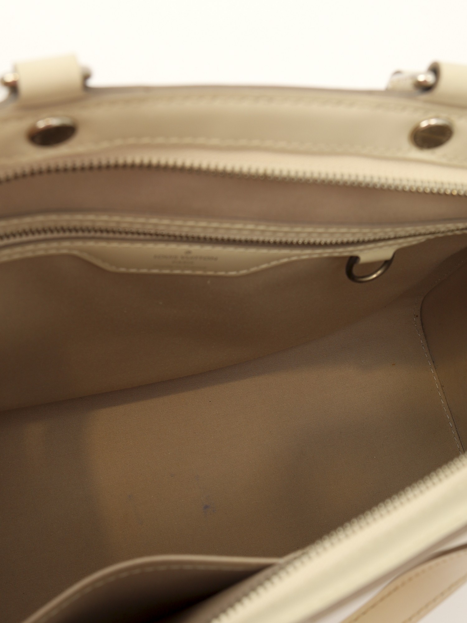 Louis Vuitton Brea 10