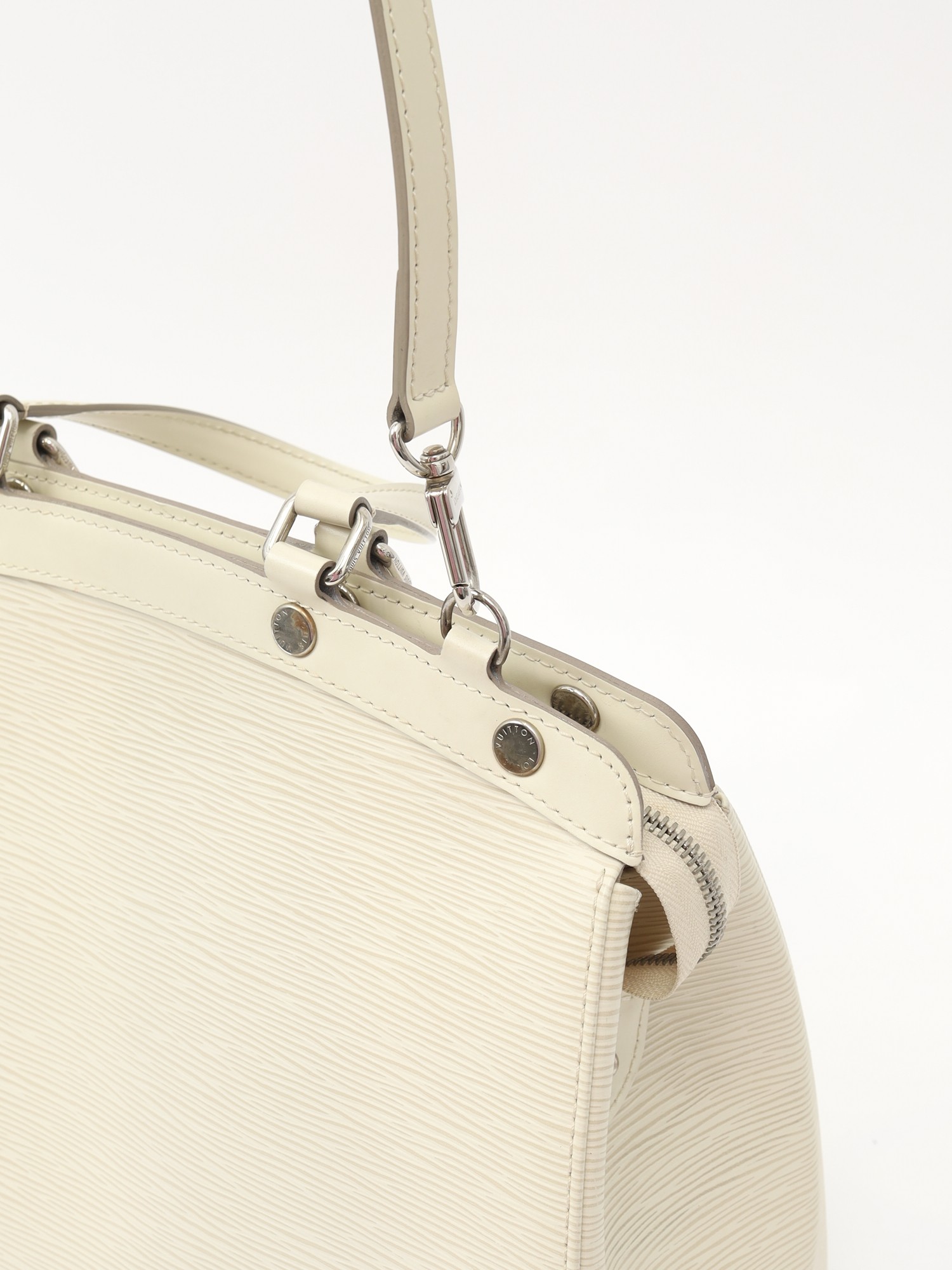 Louis Vuitton Brea 7