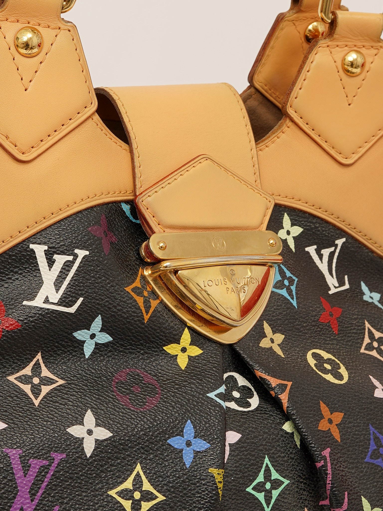 Louis Vuitton Ursula 5