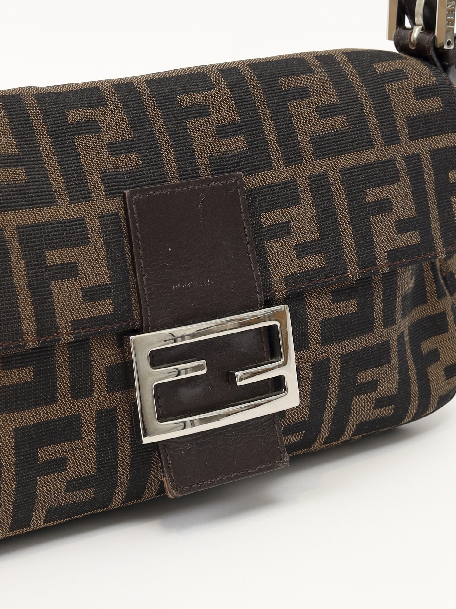 Fendi Baguette 4