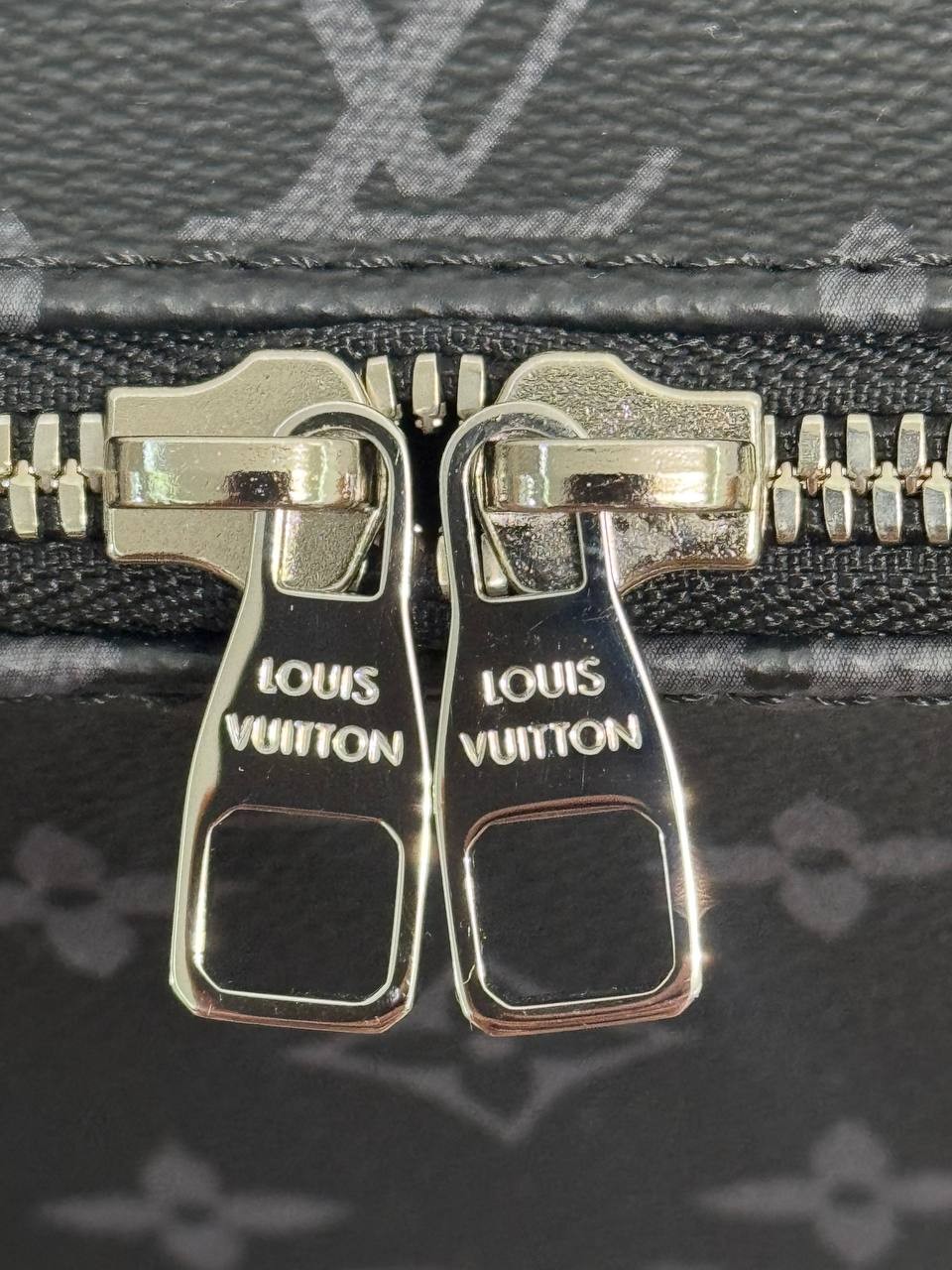 Louis Vuitton Case 5