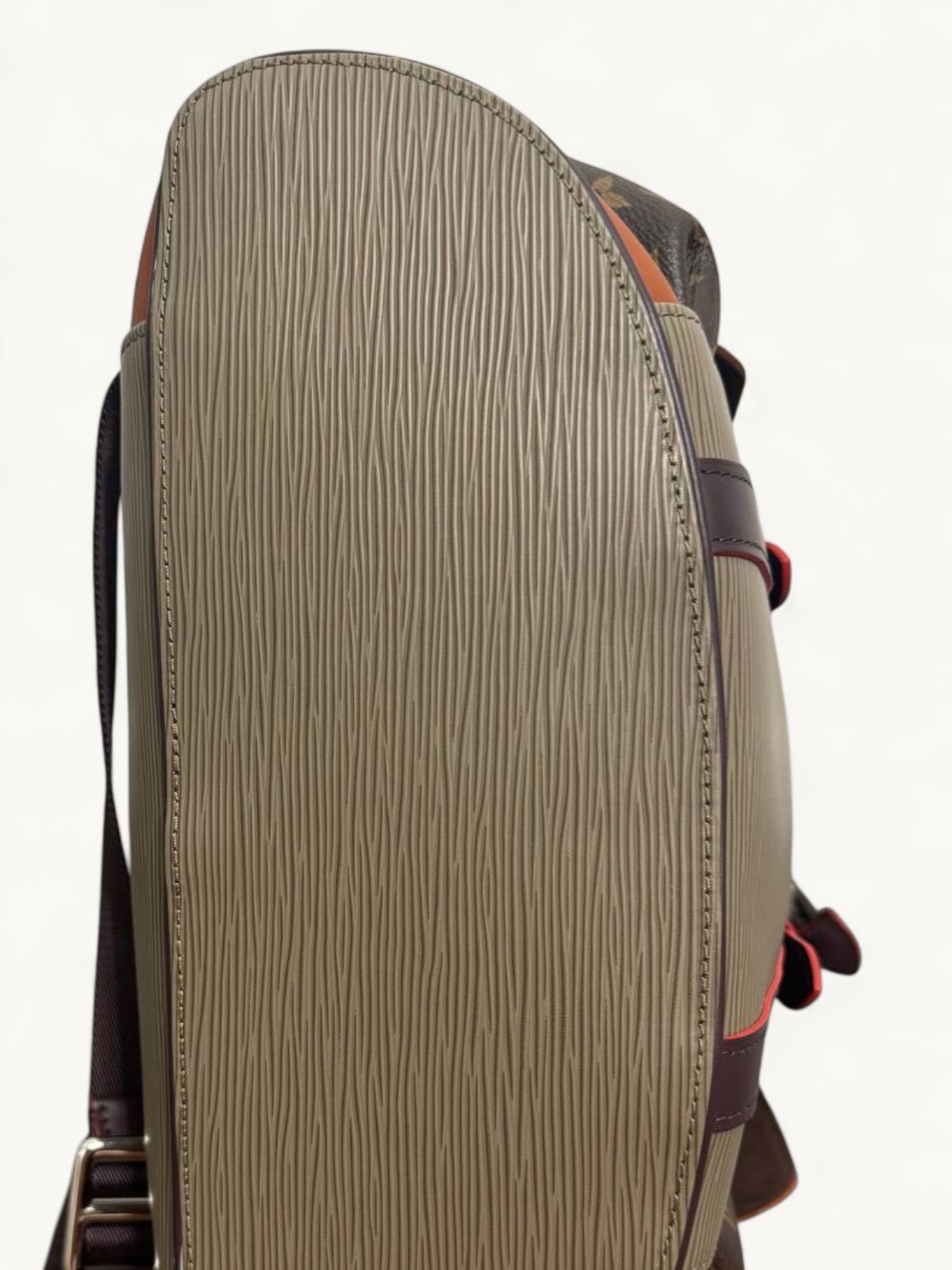 Louis Vuitton Christopher 5