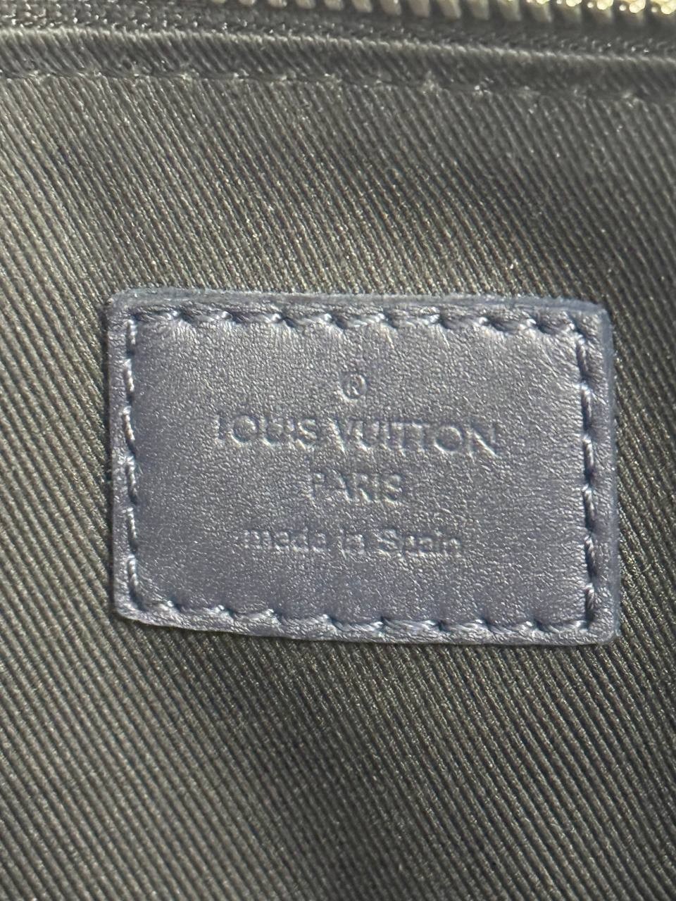 Louis Vuitton Discovery 9