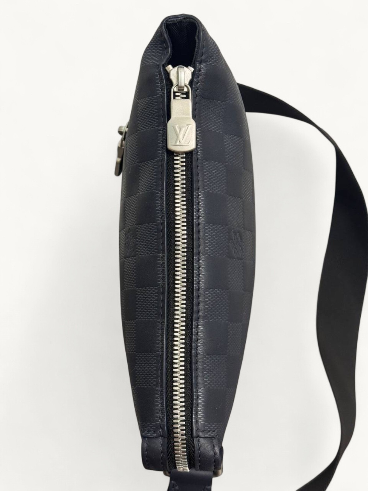 Louis Vuitton Discovery 1