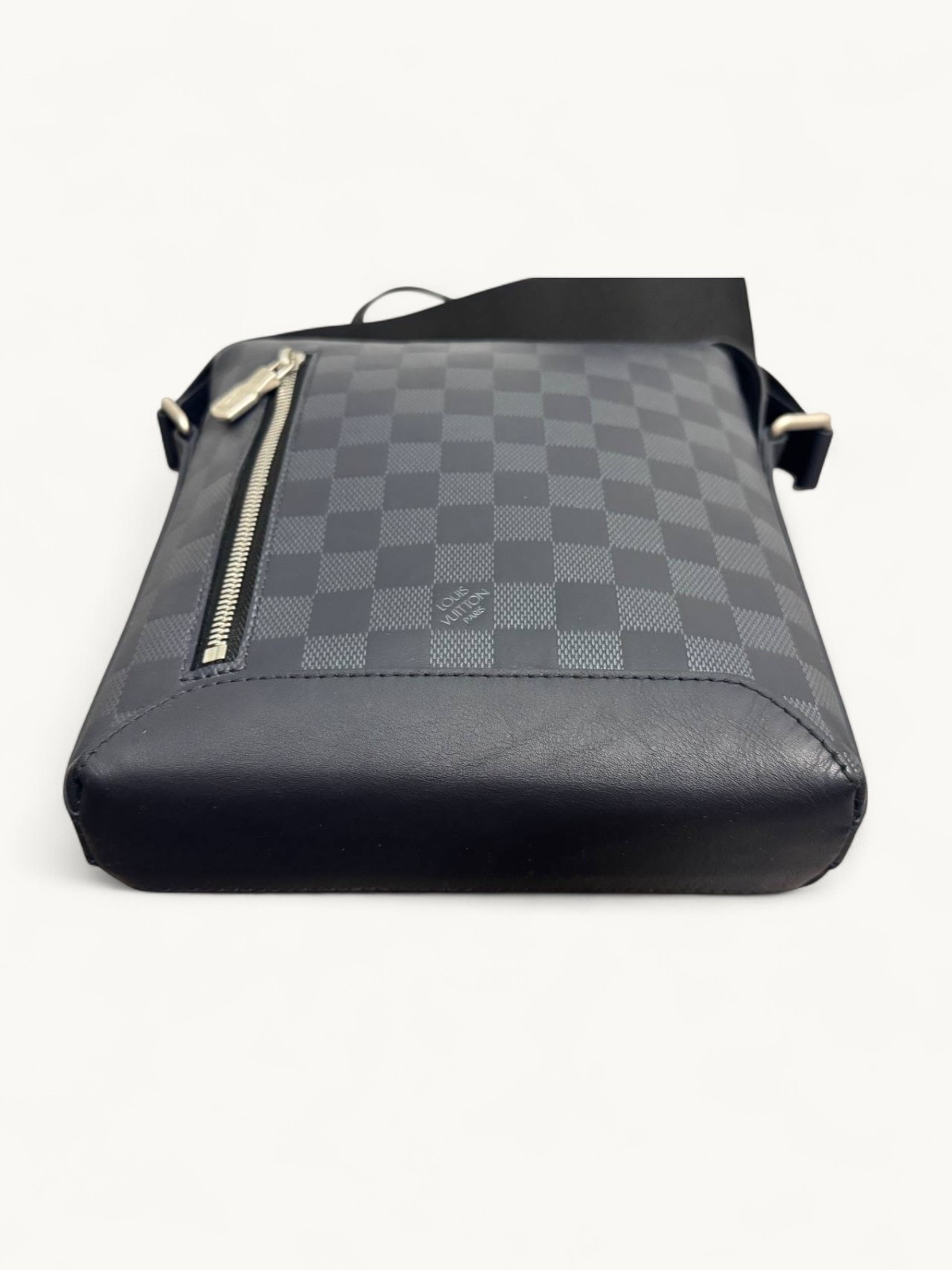 Louis Vuitton Discovery 5