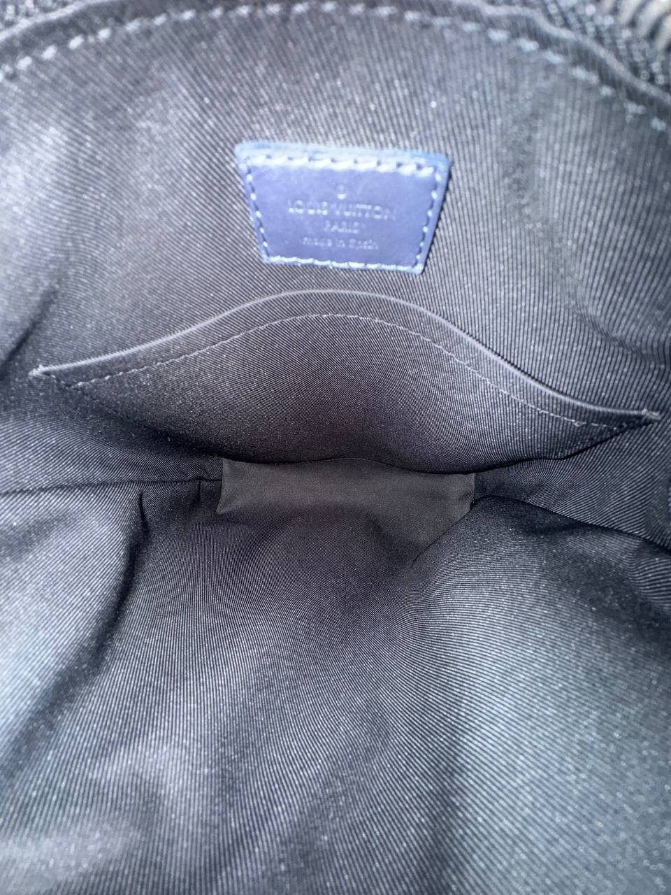 Louis Vuitton Discovery 10