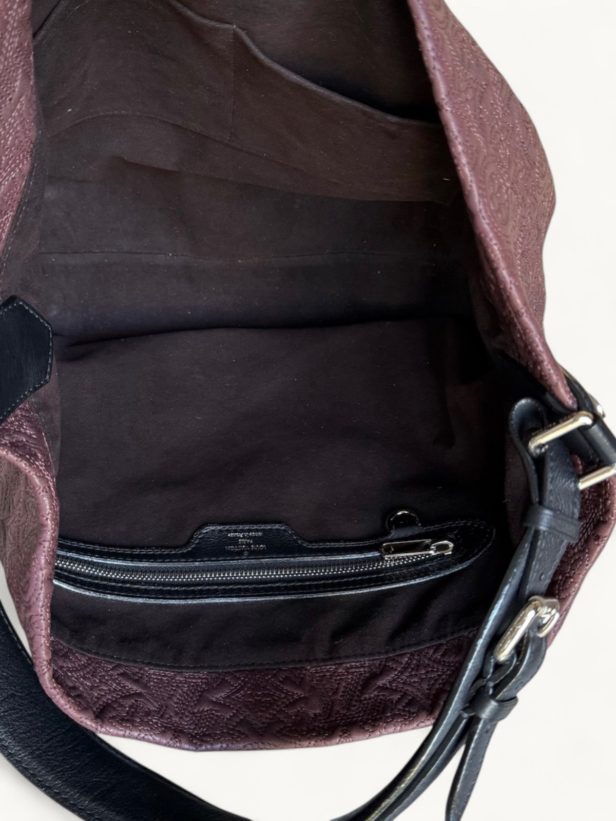 Louis Vuitton Antheia 4