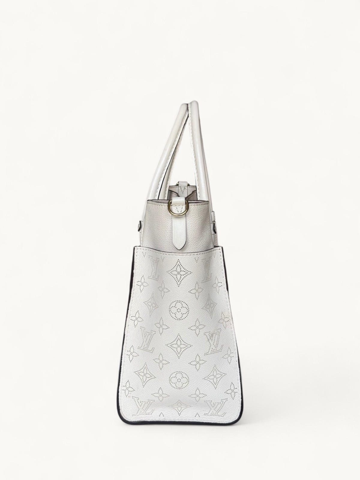 Louis Vuitton On My Side 3