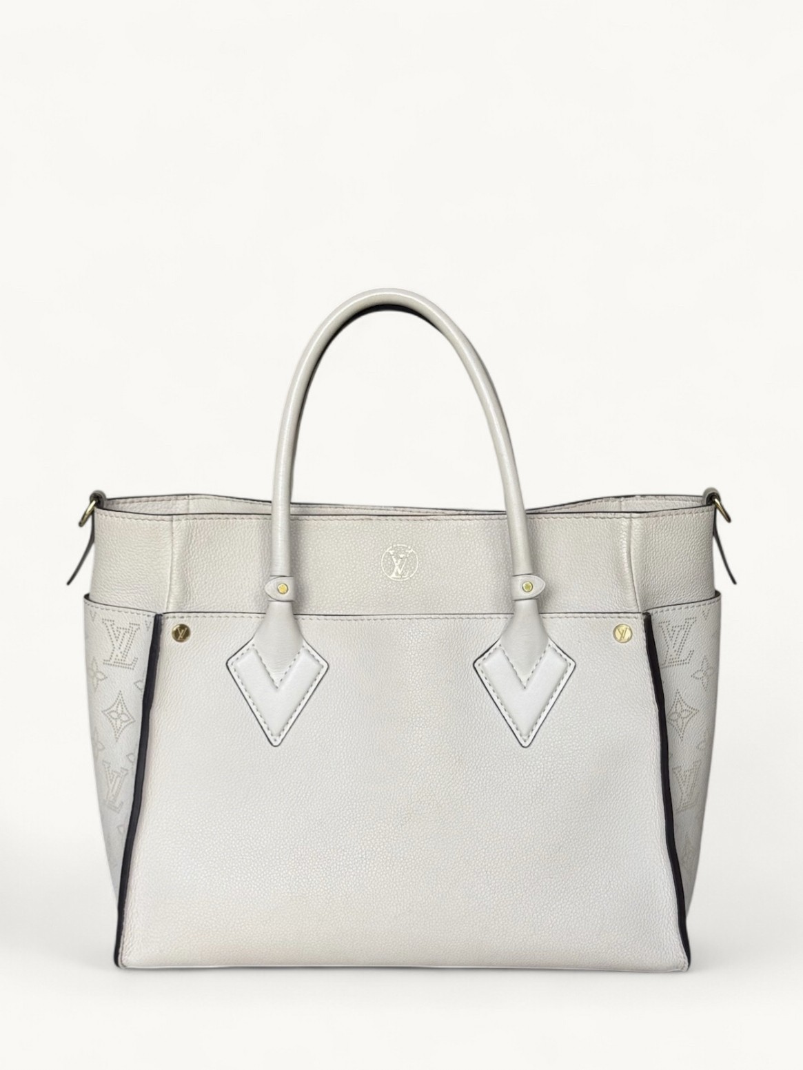 Louis Vuitton On My Side 2