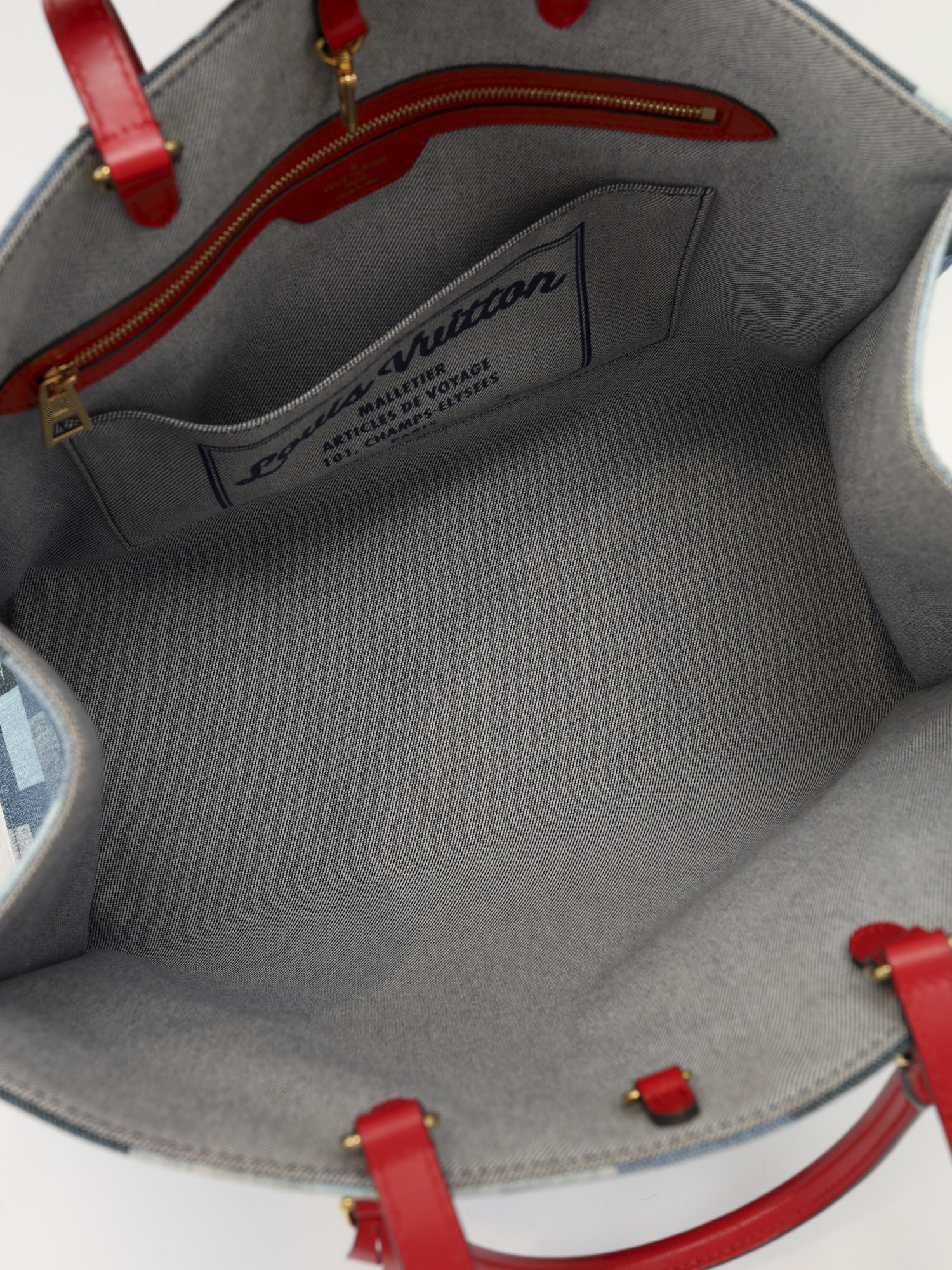 Louis Vuitton OnTheGo 10