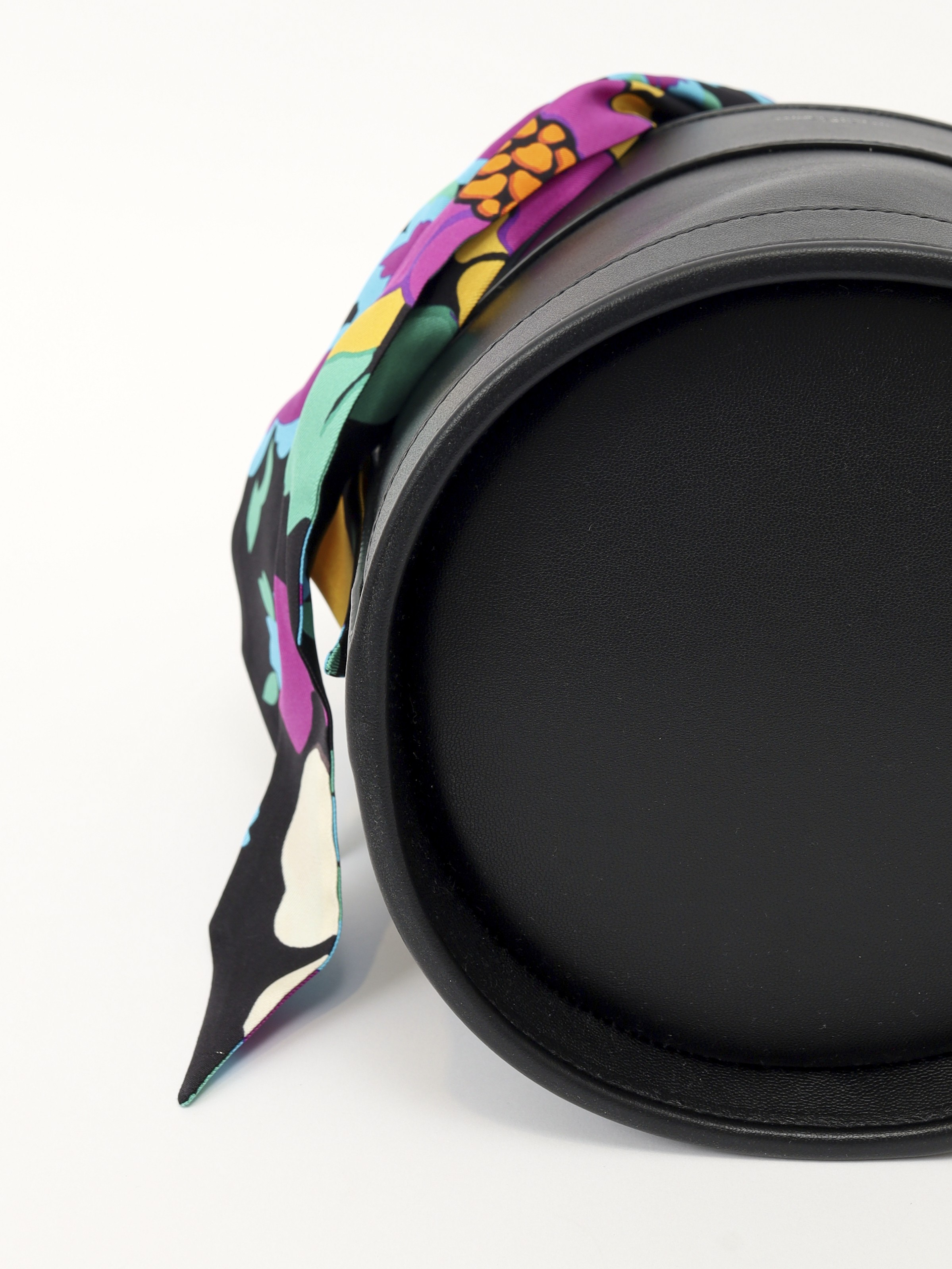 Saint Laurent Bahia 7