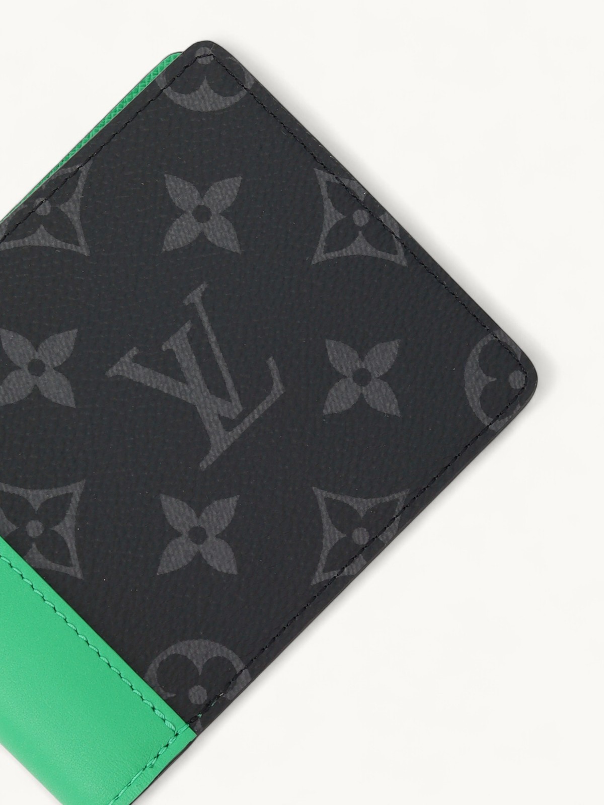 Louis Vuitton Wallet 4