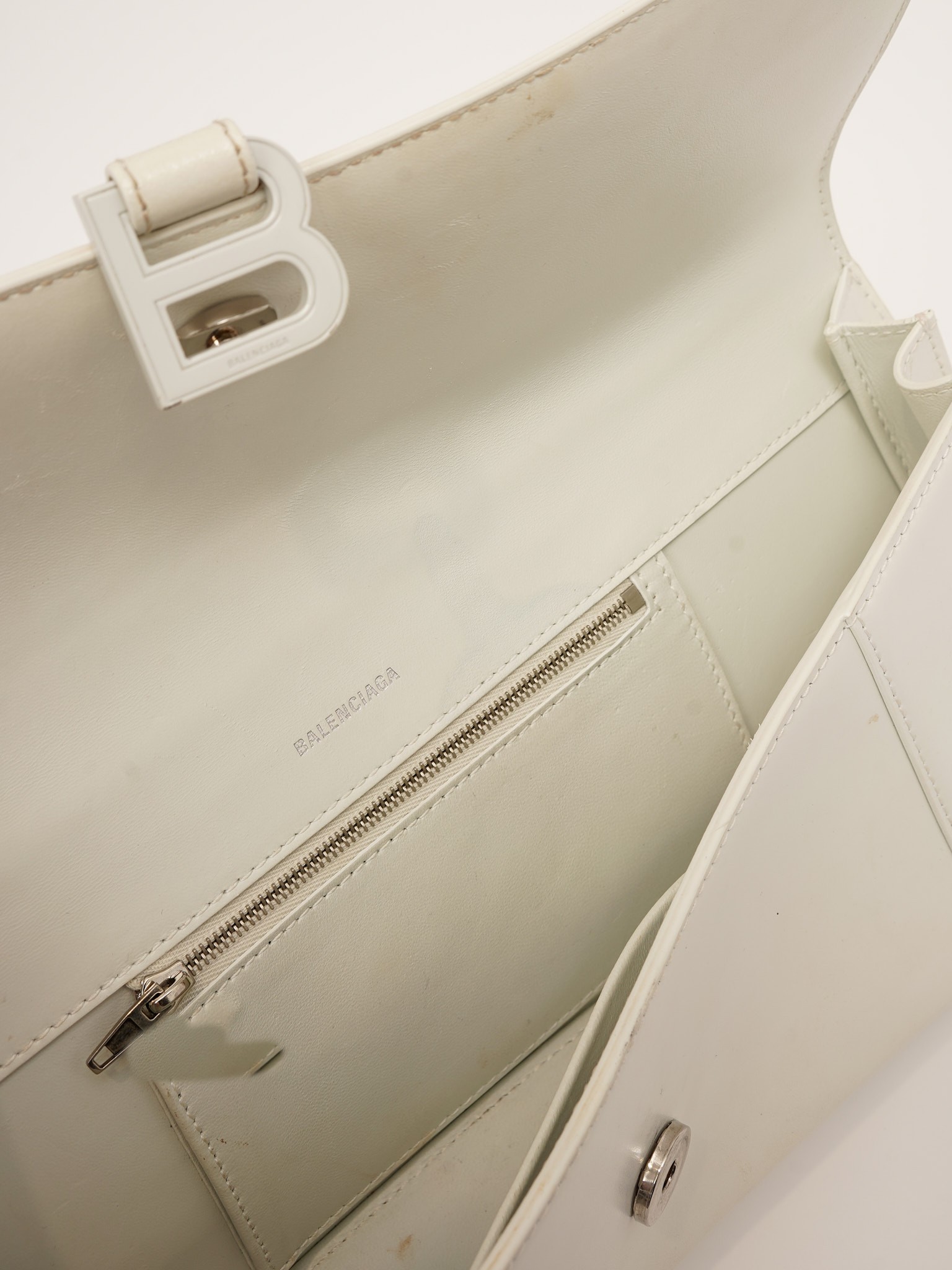 Balenciaga Hourglass 8