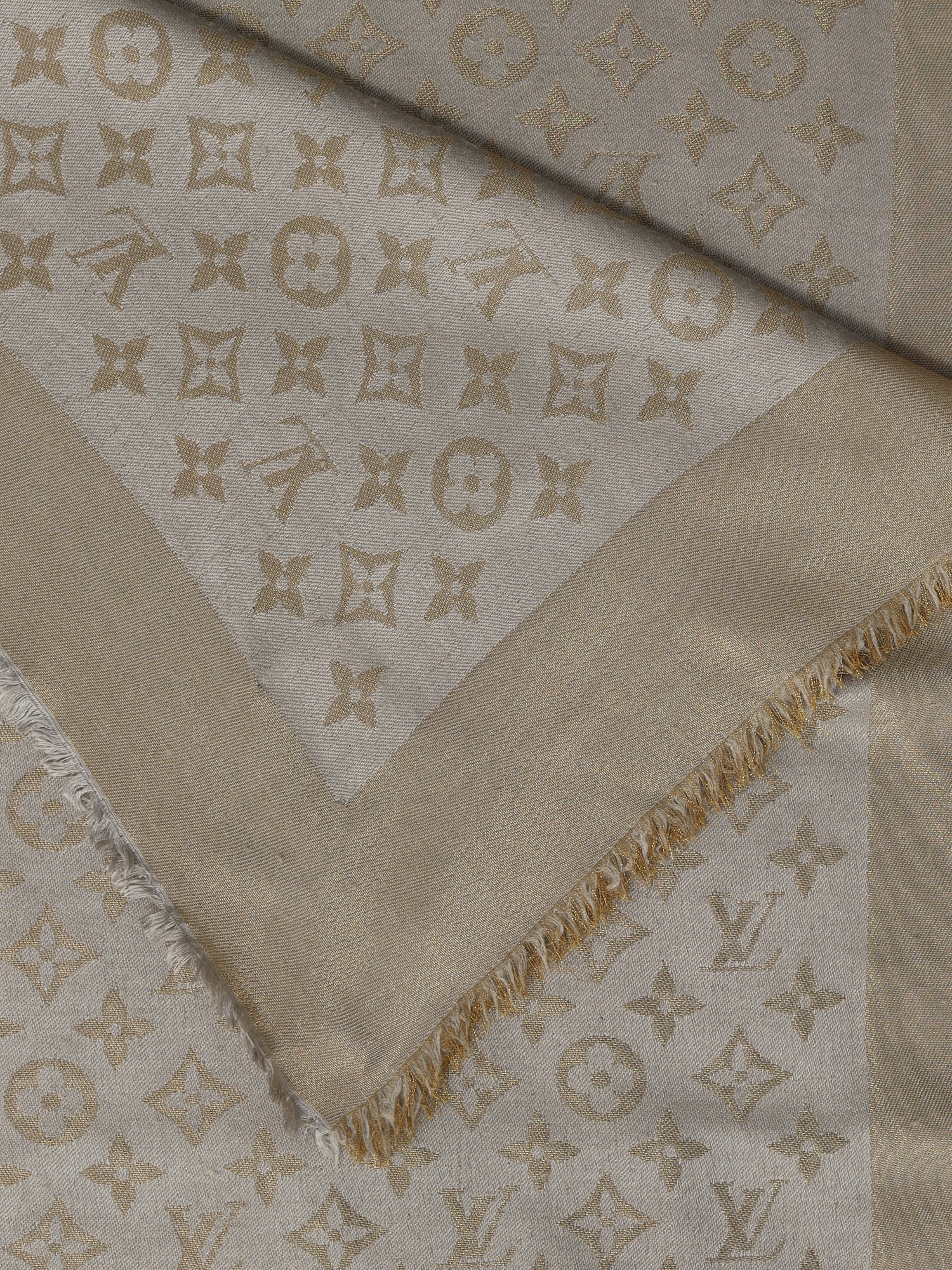 Louis Vuitton Scarf 3