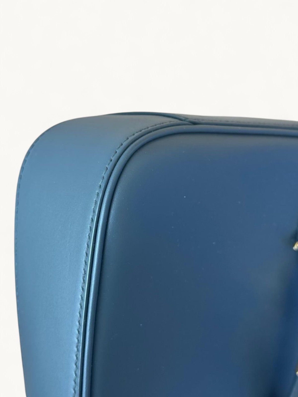 Saint Laurent Le 5 a 7 3