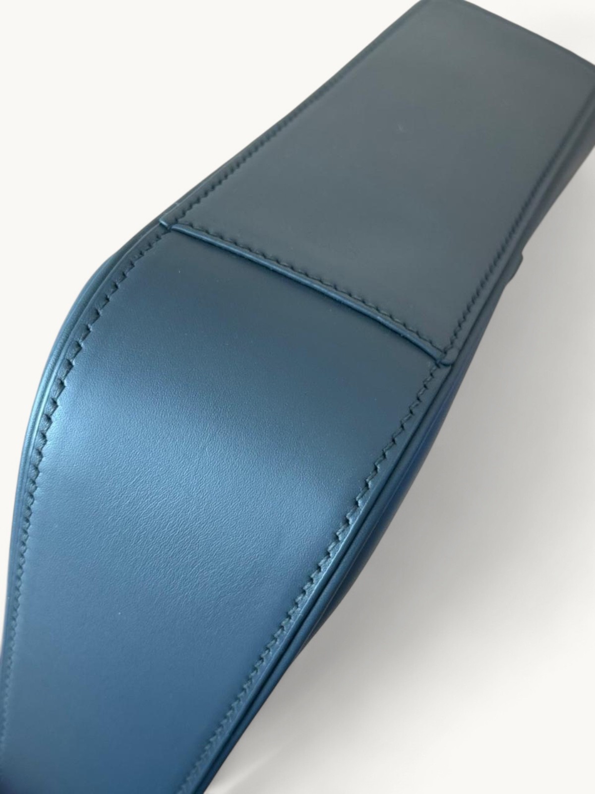 Saint Laurent Le 5 a 7 4