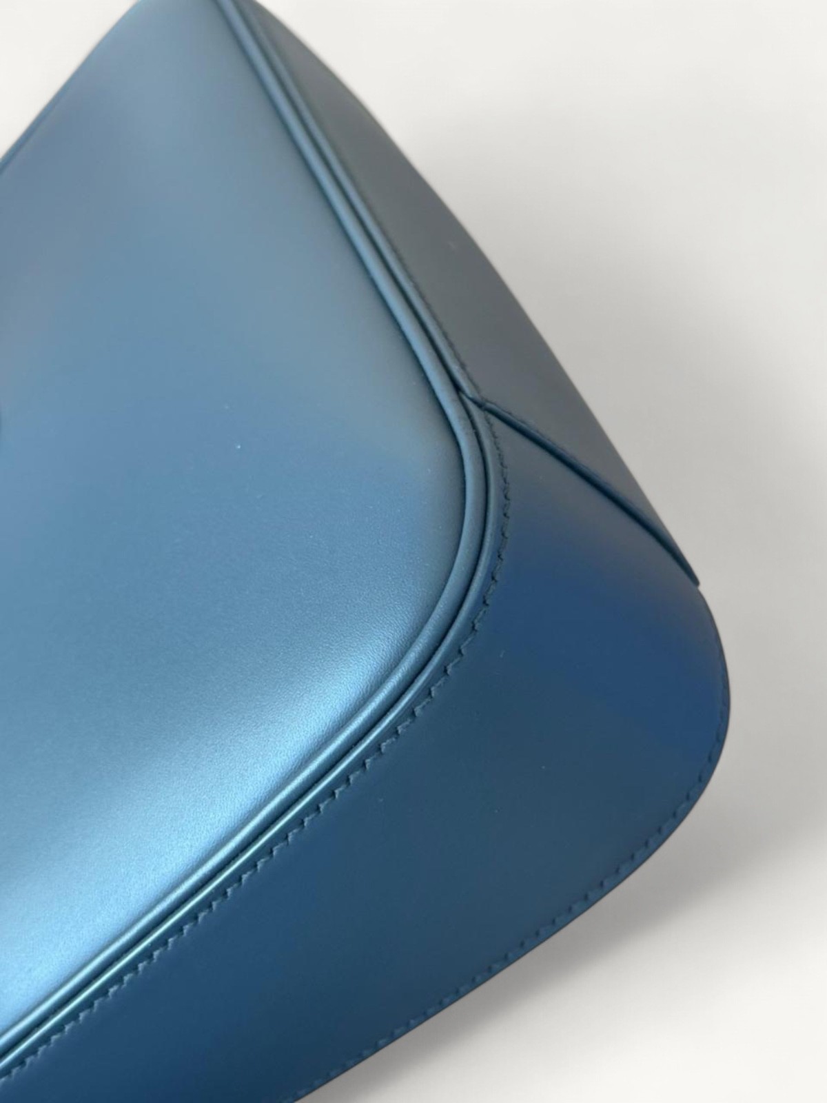 Saint Laurent Le 5 a 7 2