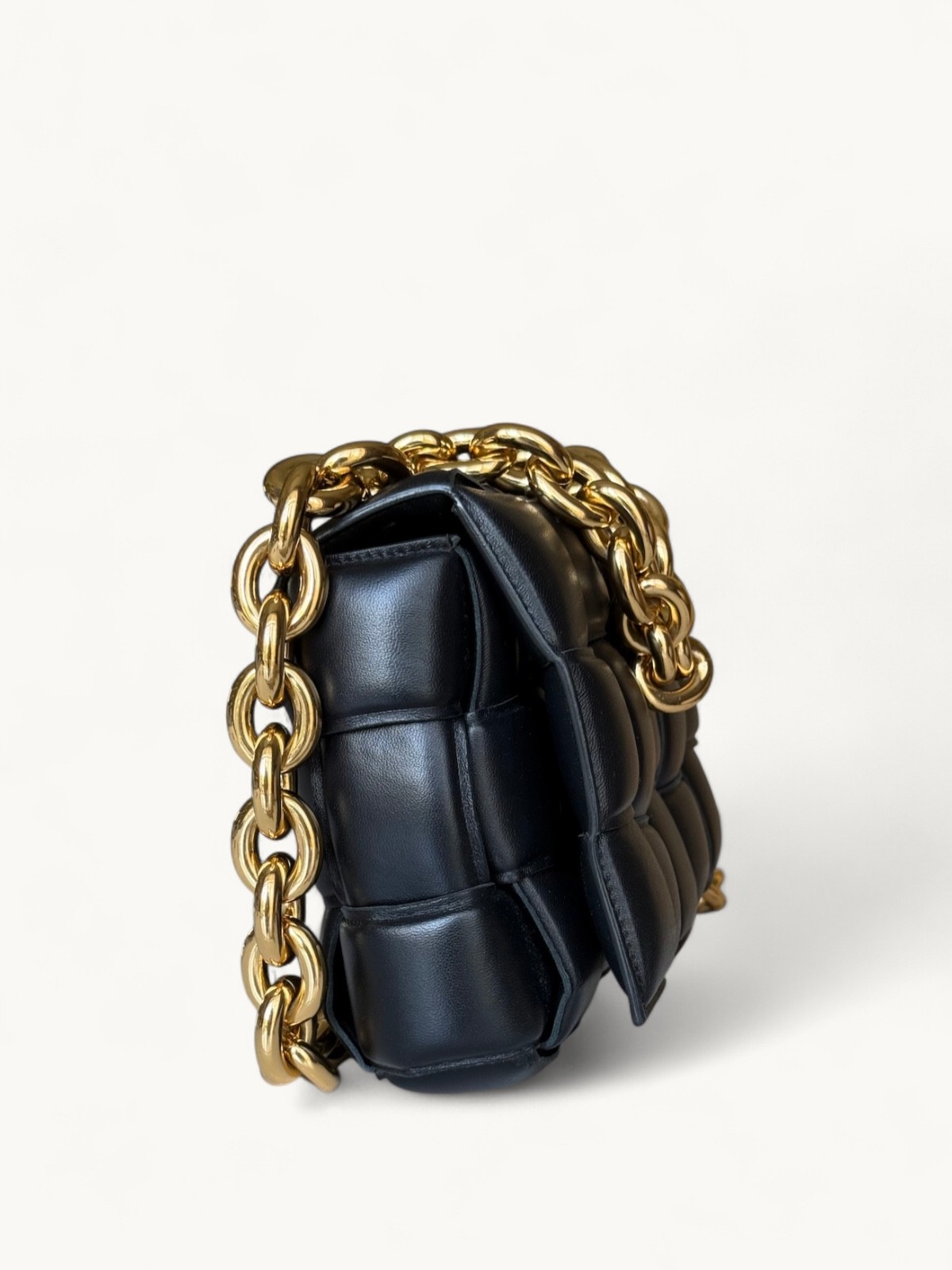 Bottega Veneta Chain Cassette 1