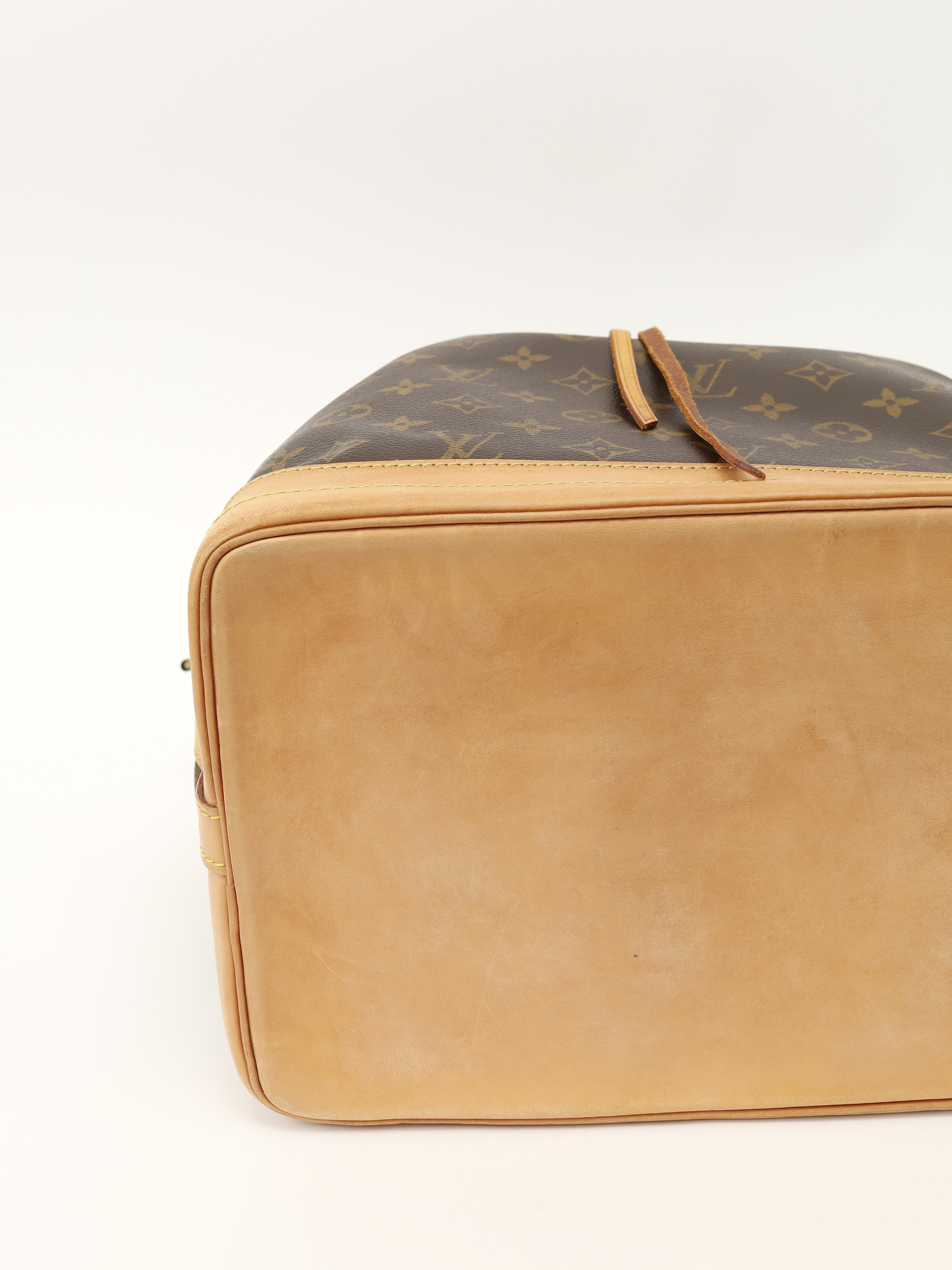 Louis Vuitton Noe 11