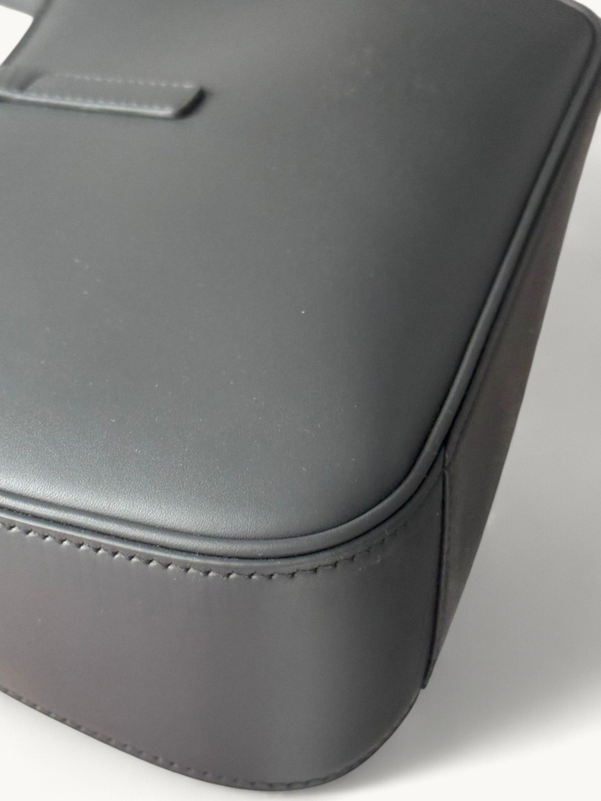 Saint Laurent Le 5 a 7 2