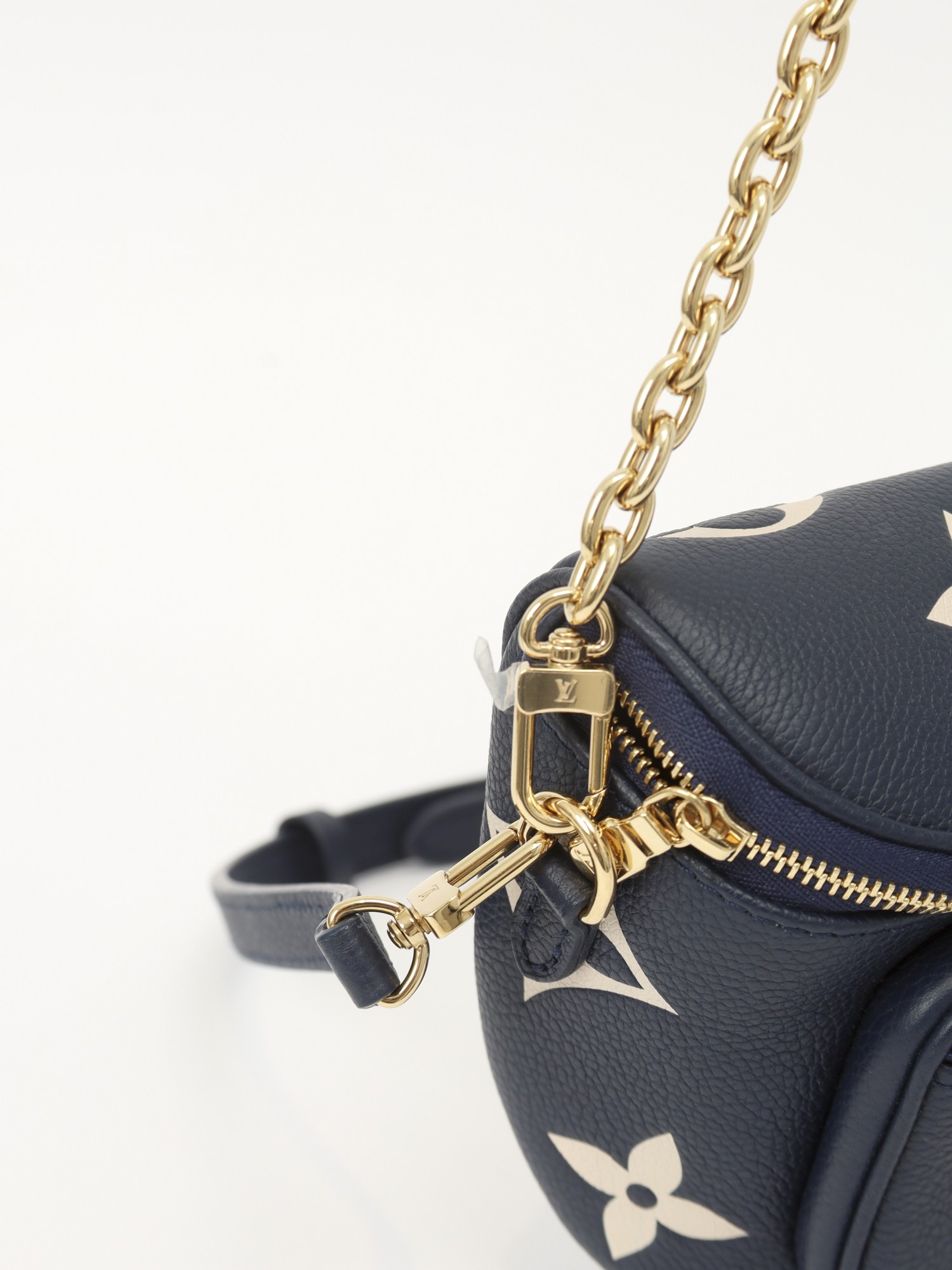 Louis Vuitton Bumbag  5