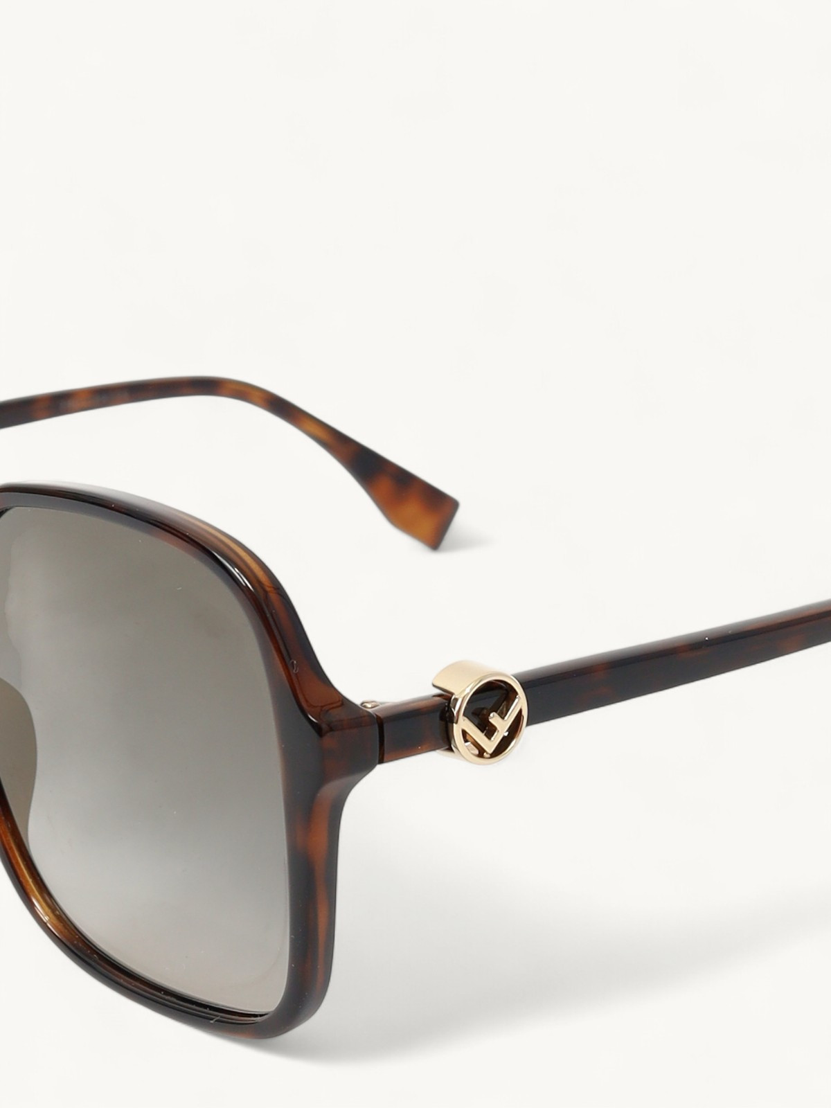 Fendi Sunglasses  6