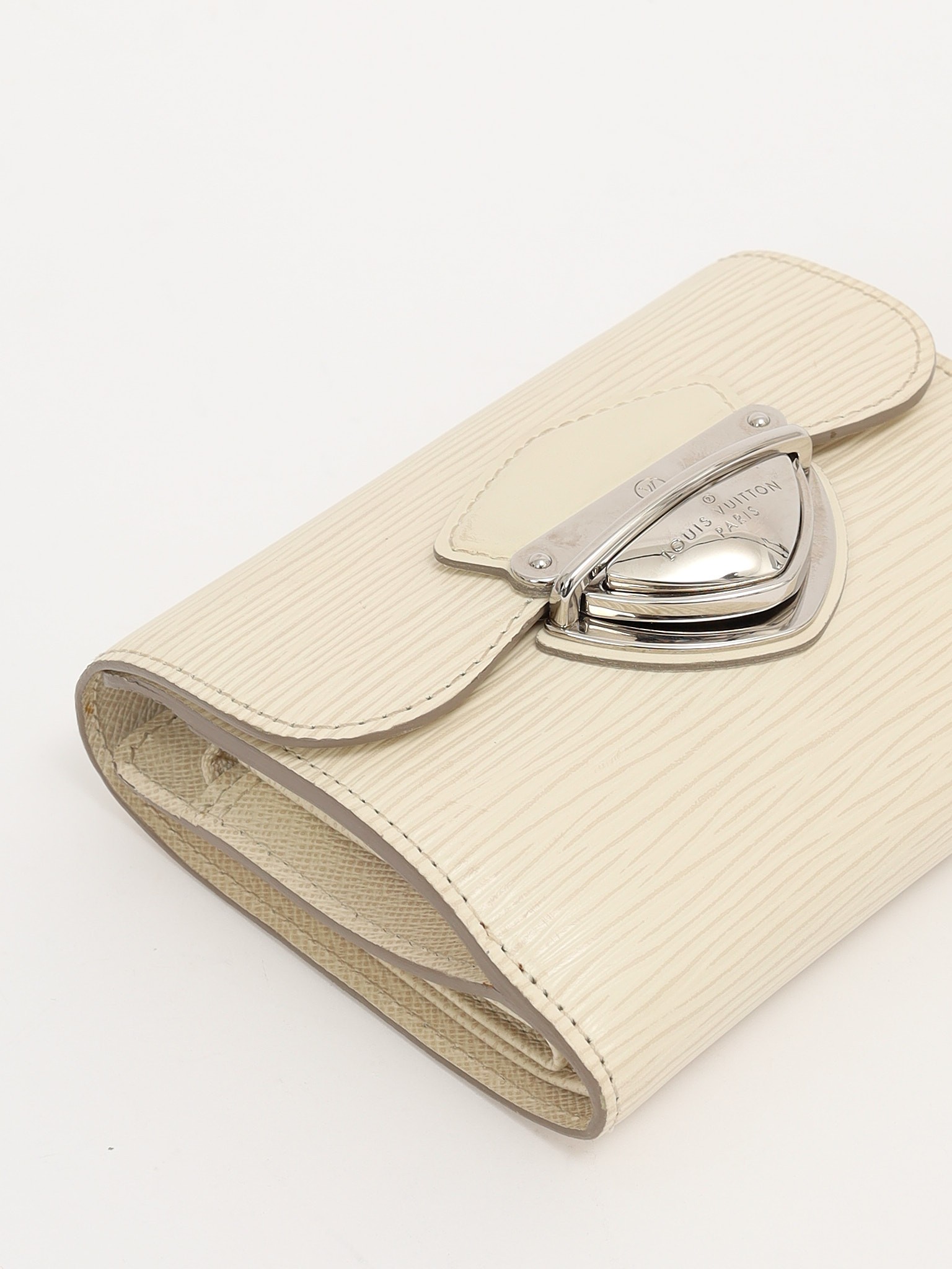 Louis Vuitton Wallet 4