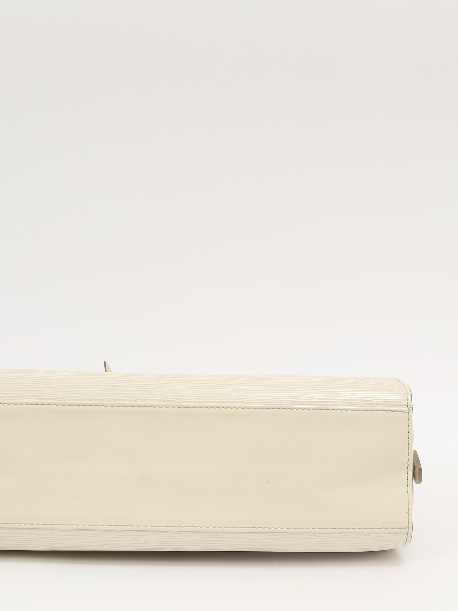 Louis Vuitton Pont Neuf 8