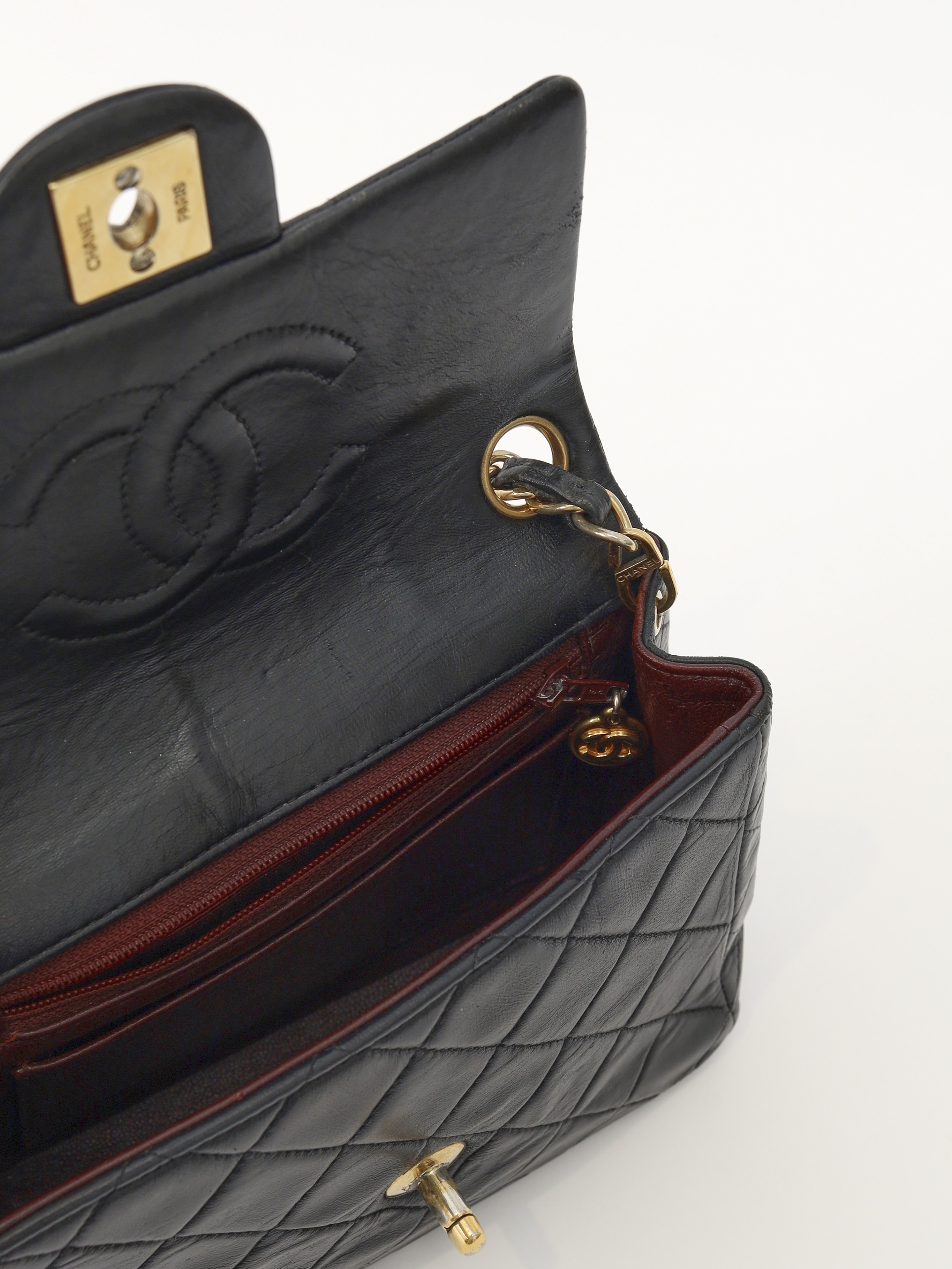 Chanel Timeless Classic 8