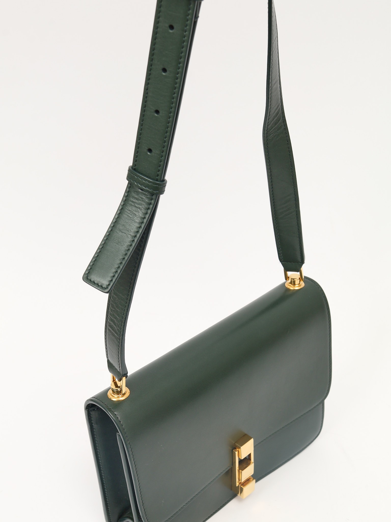 Saint Laurent Le Carre 4