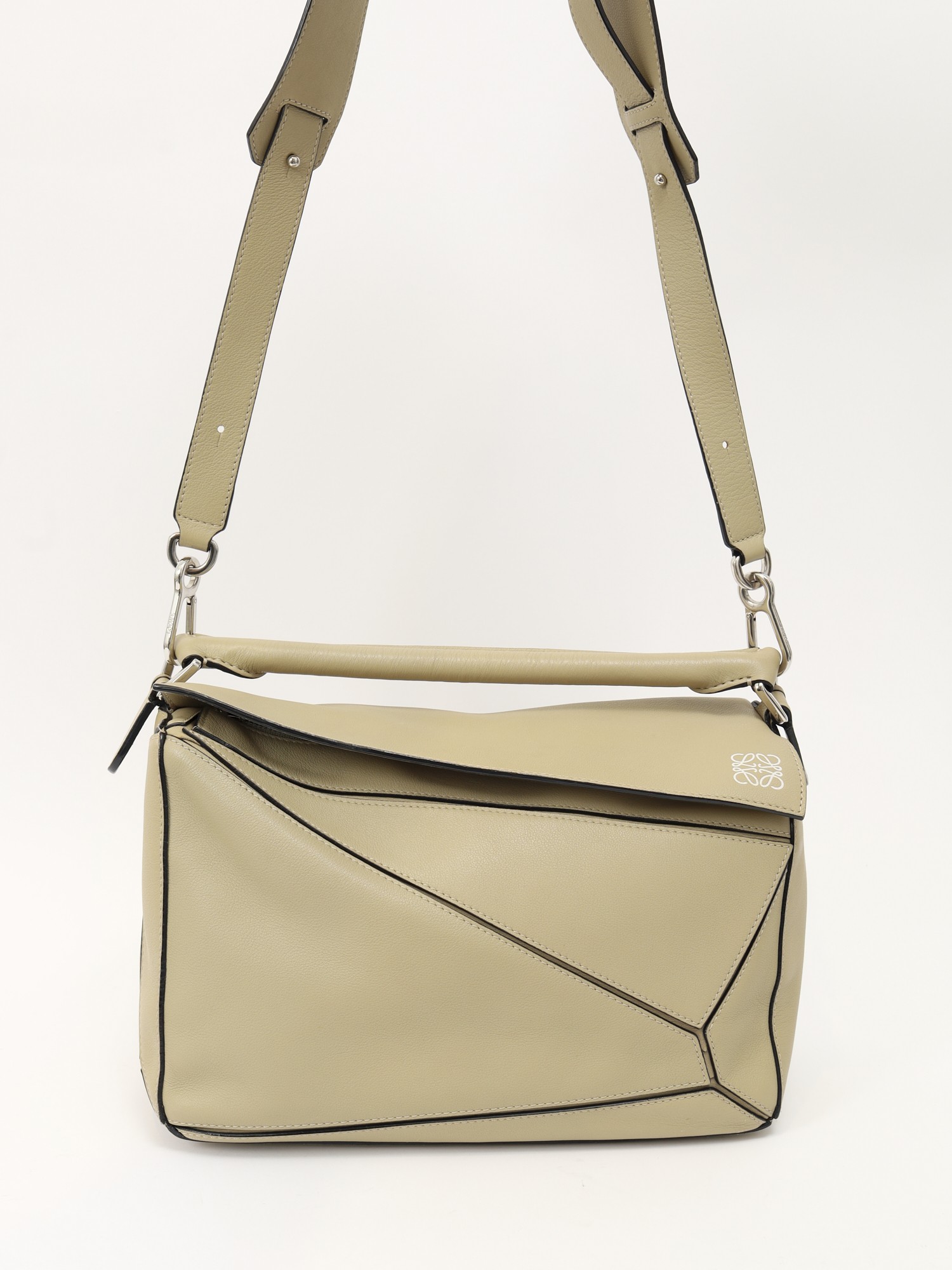 Loewe Puzzle  4