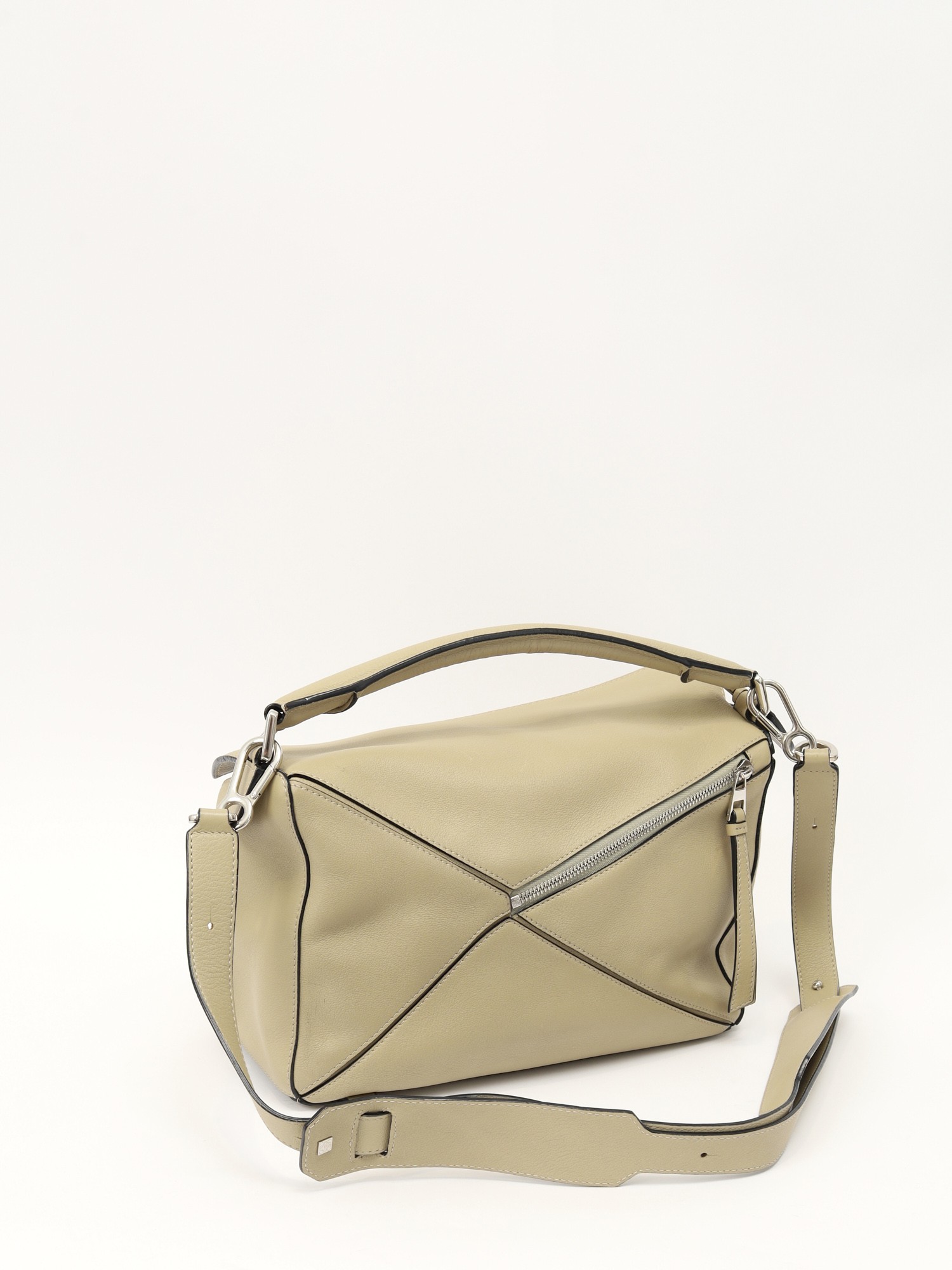 Loewe Puzzle  3