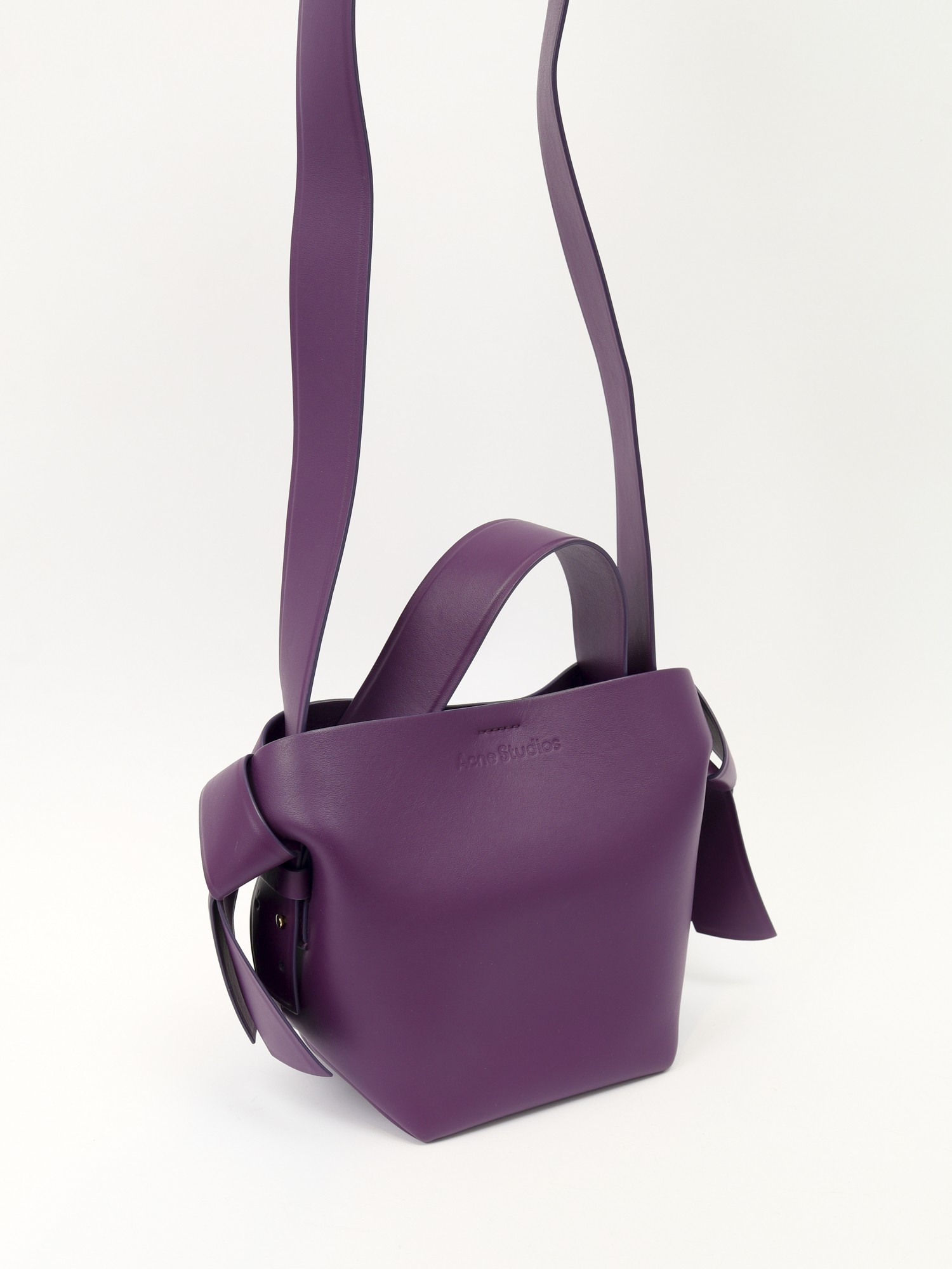 Acne Studios Musubi  4