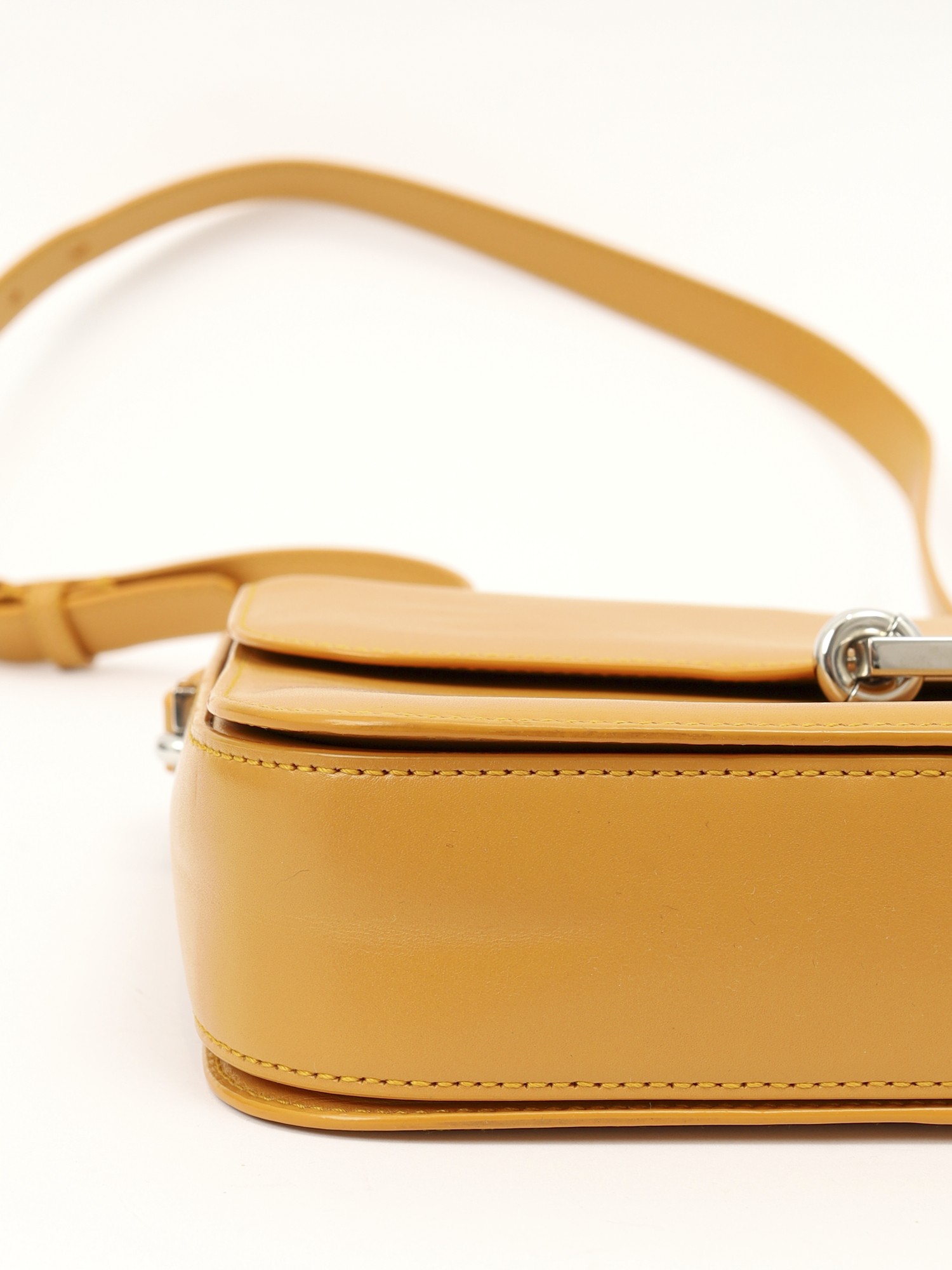 Saint Laurent Fermoir 8