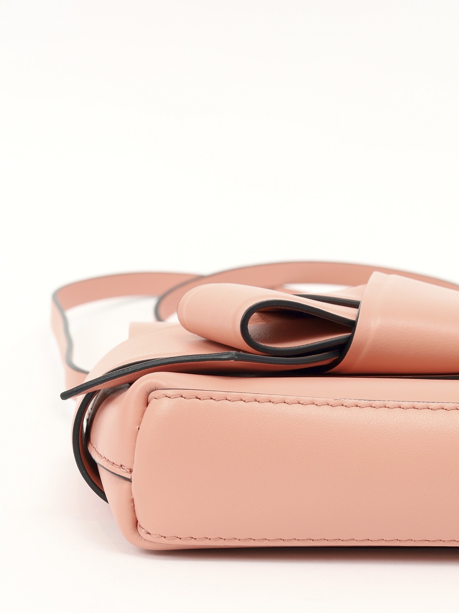 Acne Studios Musubi  8