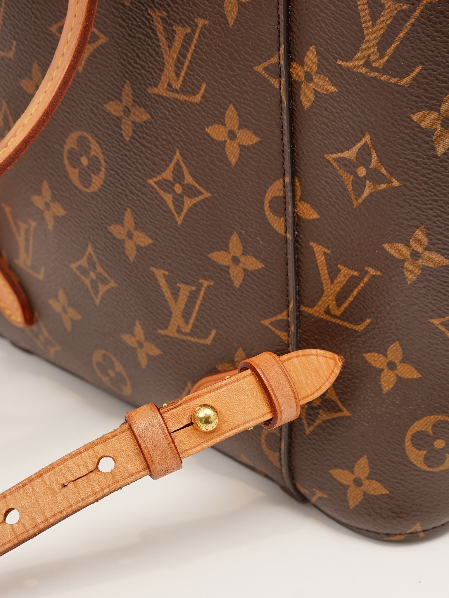 Louis Vuitton Montsouris 9