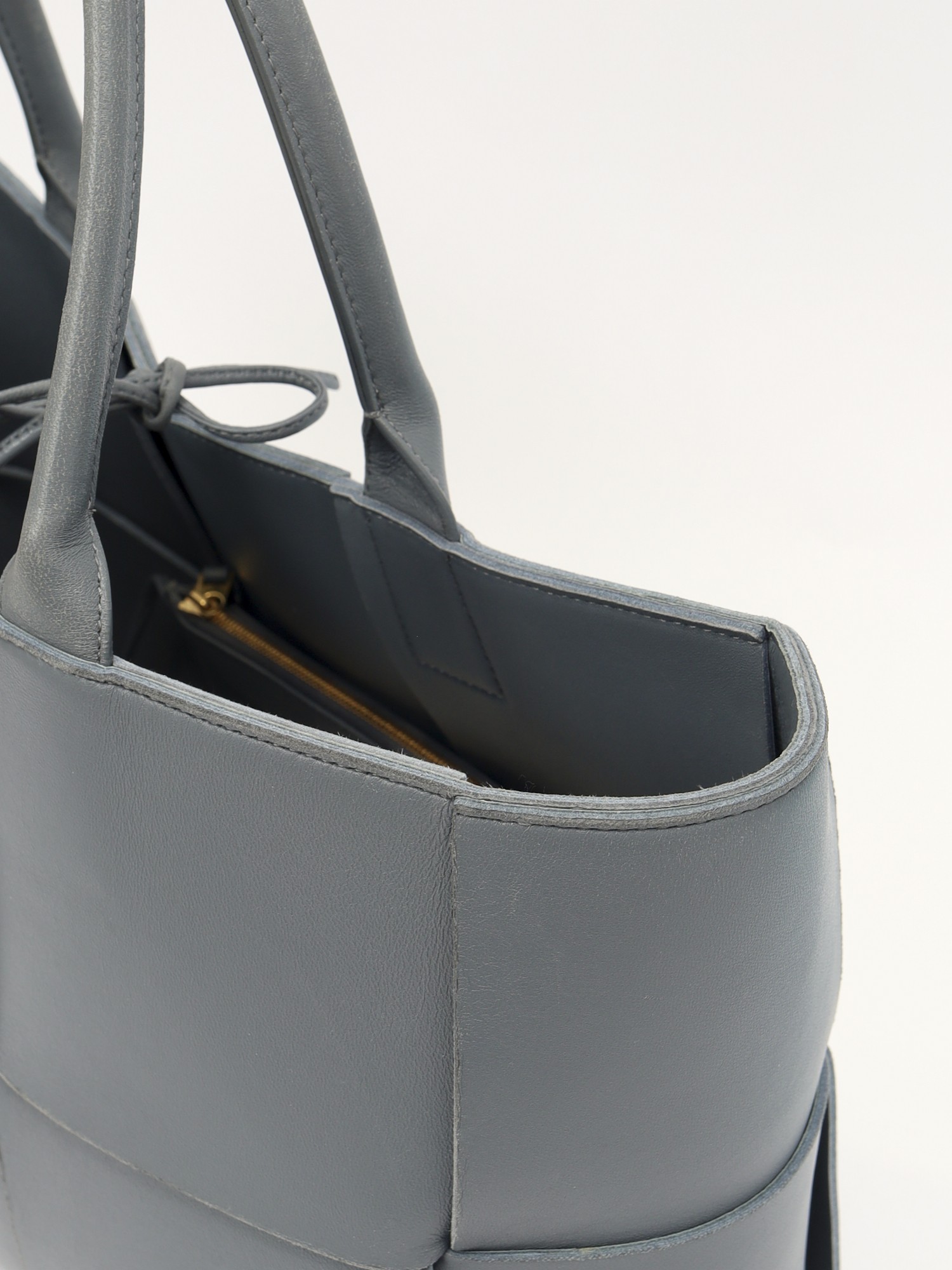 Bottega Veneta Arco 6