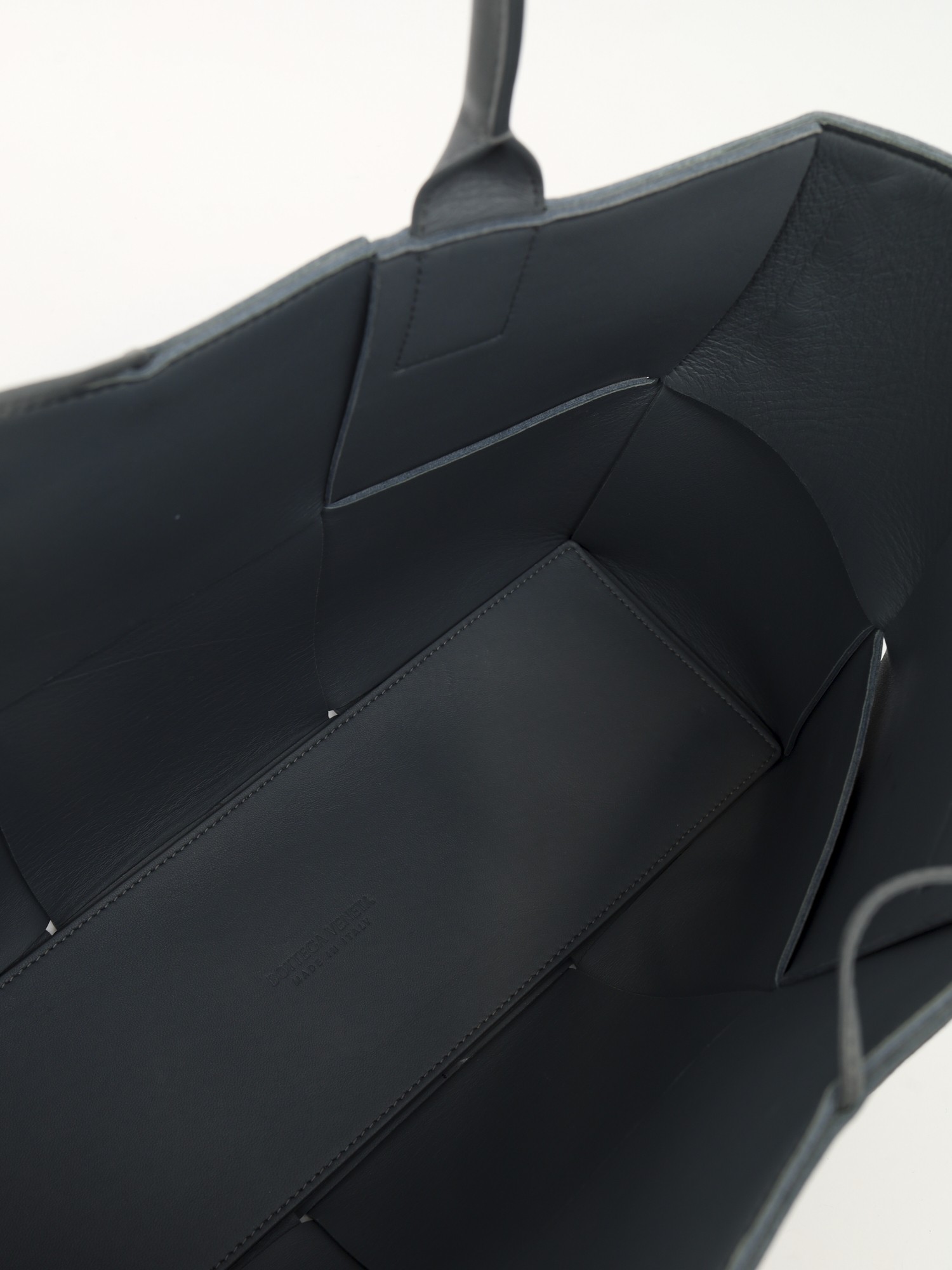 Bottega Veneta Arco 9