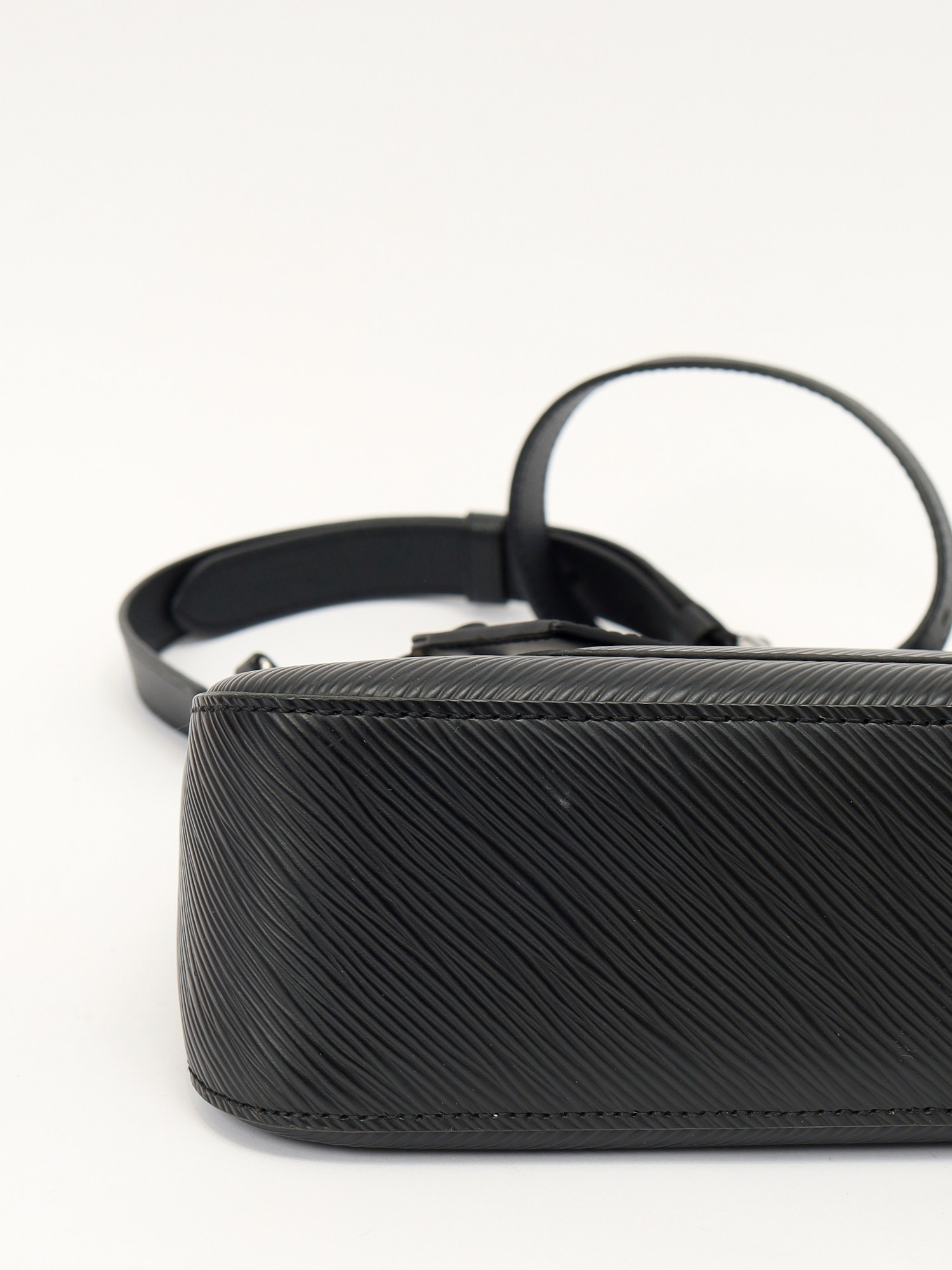 Louis Vuitton Marelle 9