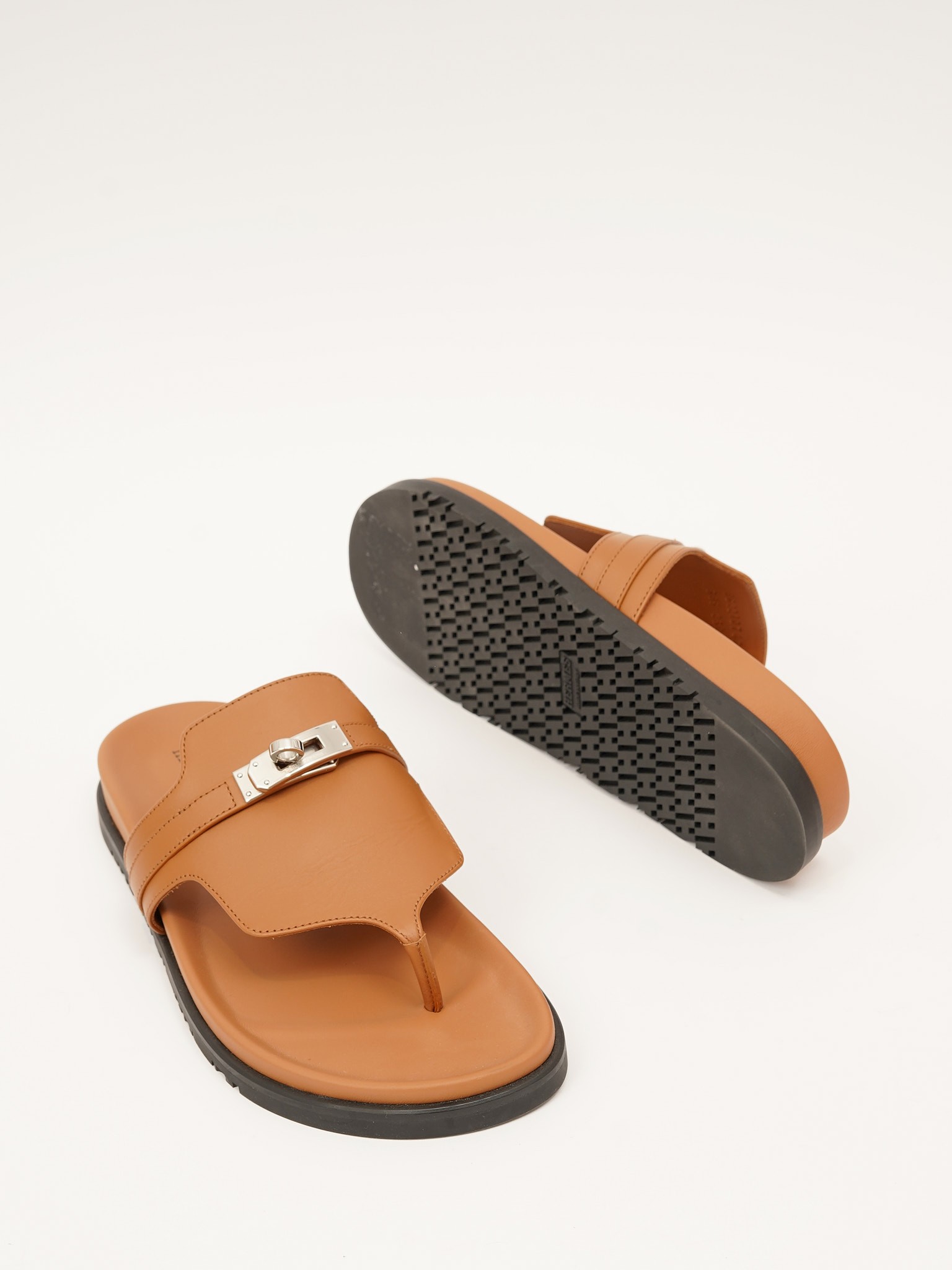 Hermes Empire 38.5 10