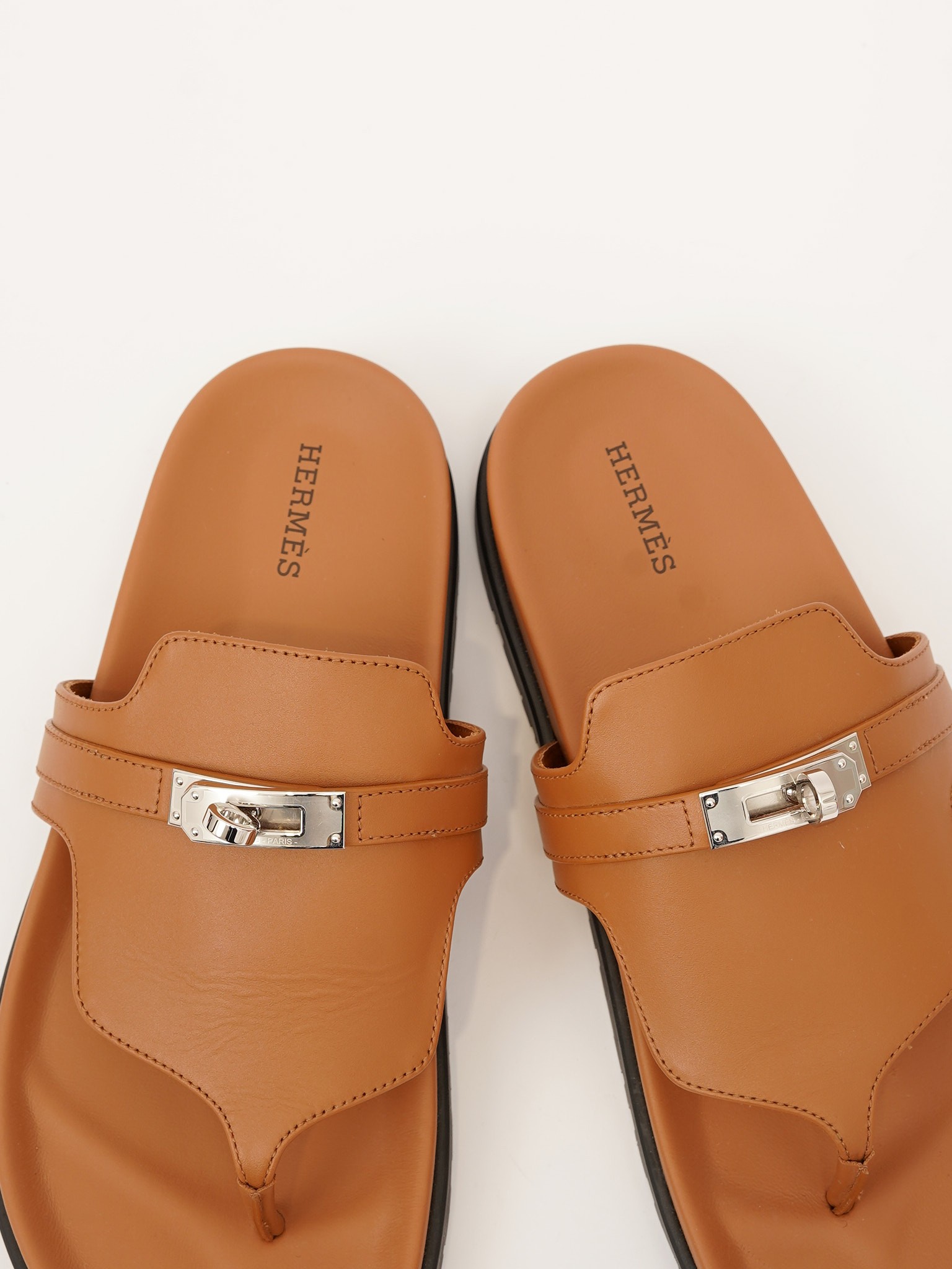 Hermes Empire 38.5 8