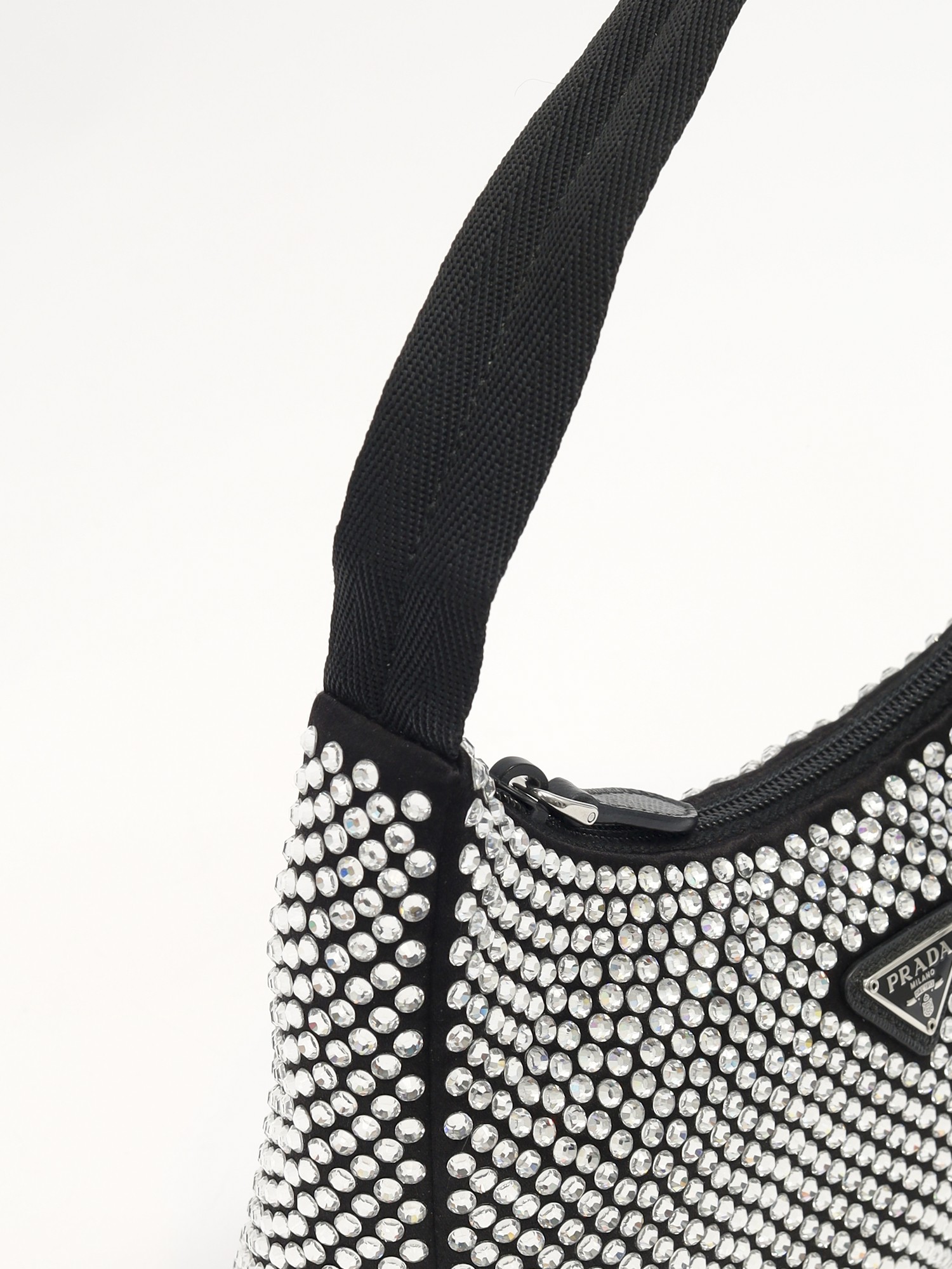 Prada Re-Edition 2000 6