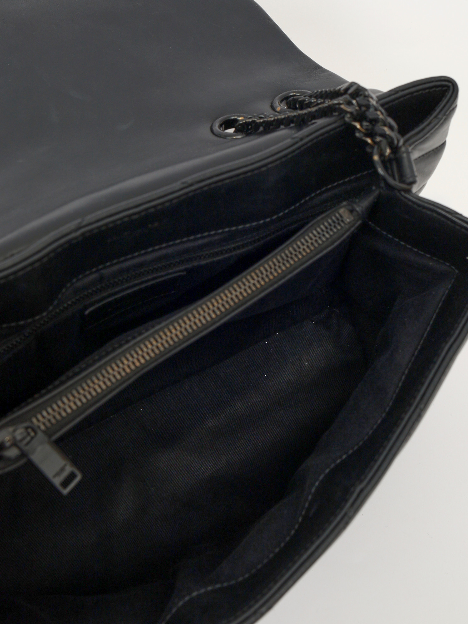 Saint Laurent Loulou 10