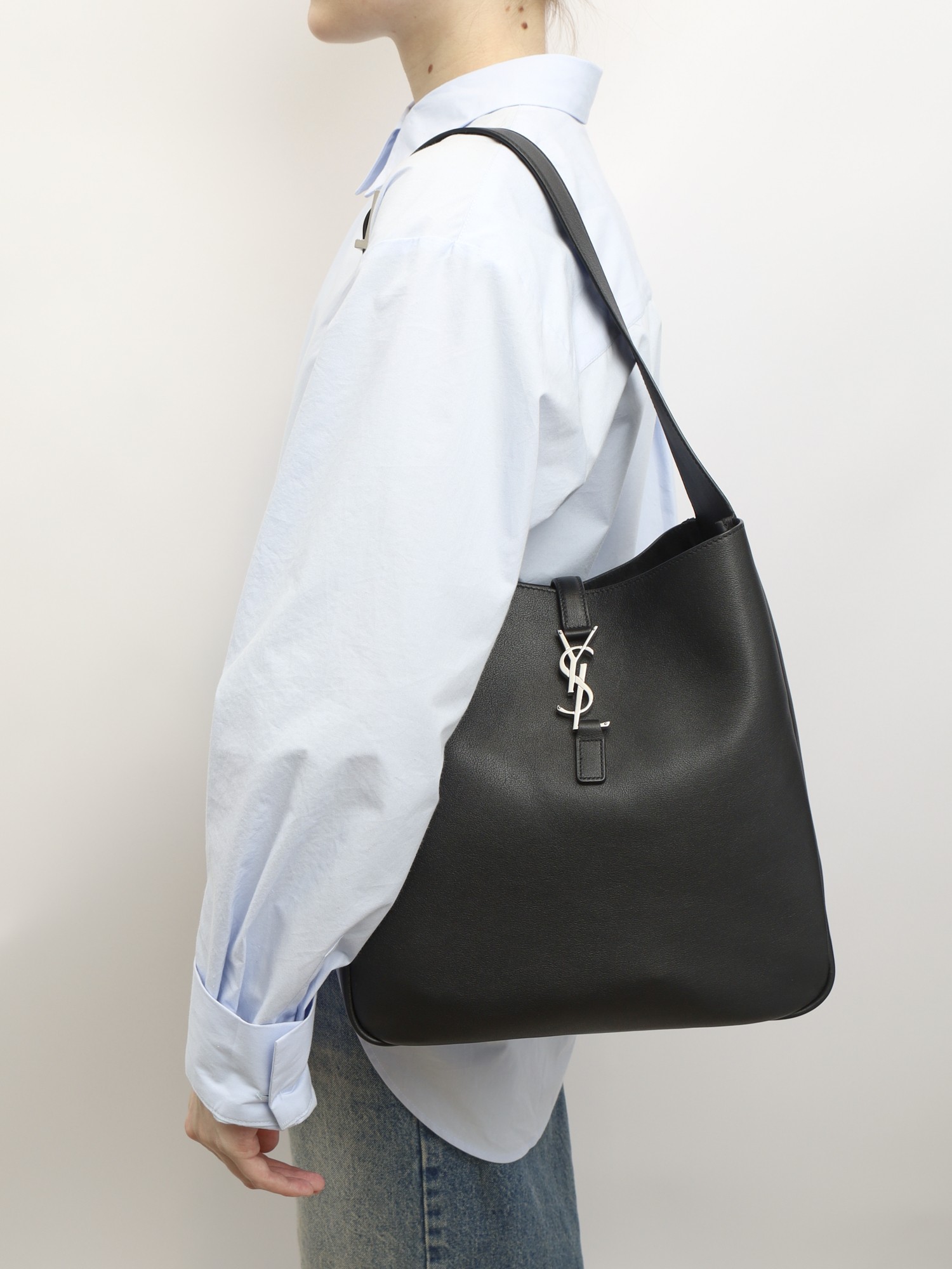 Saint Laurent Le 5 a 7 1